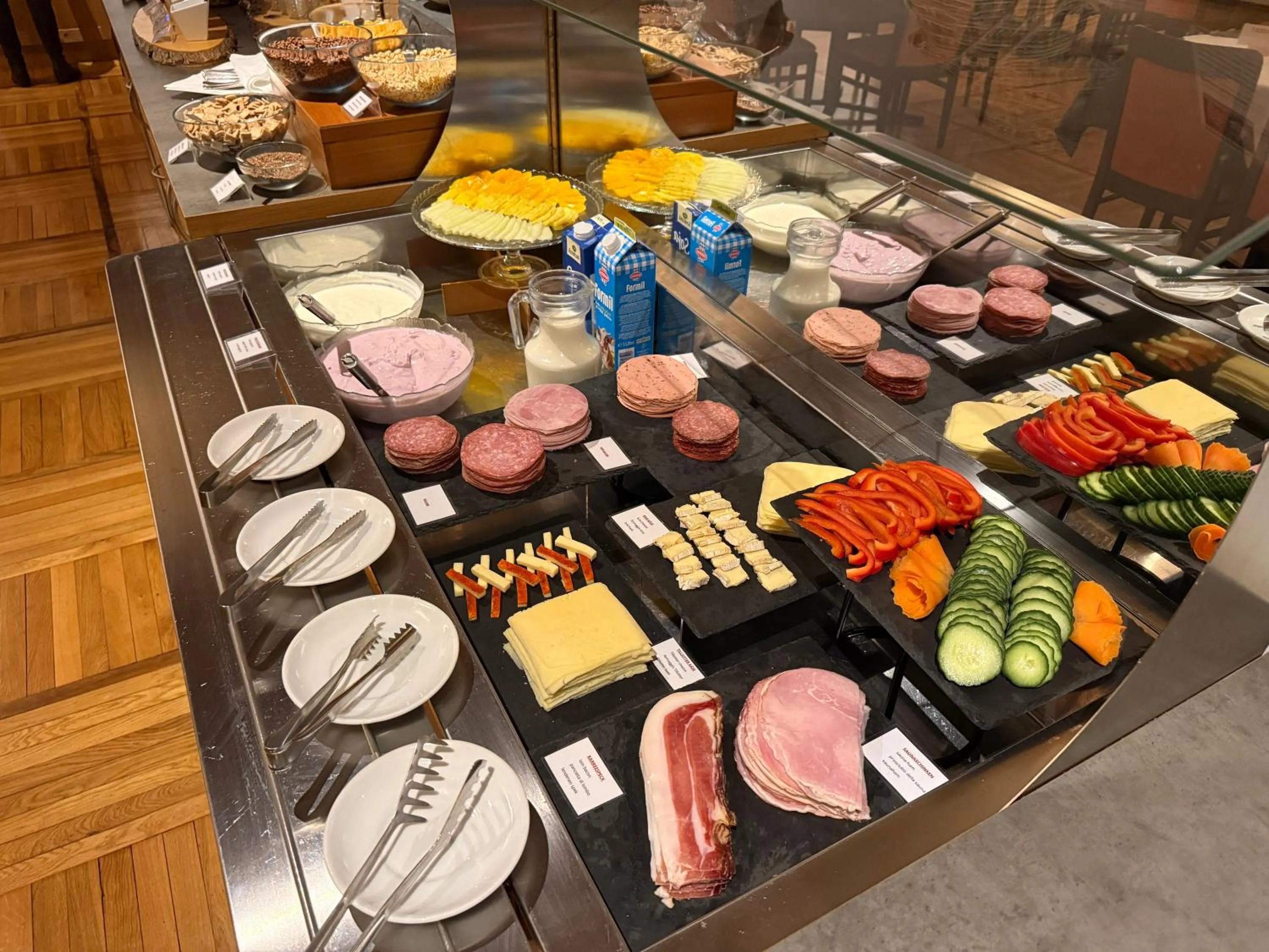 Food and drinks in Hotel Wilder Mann