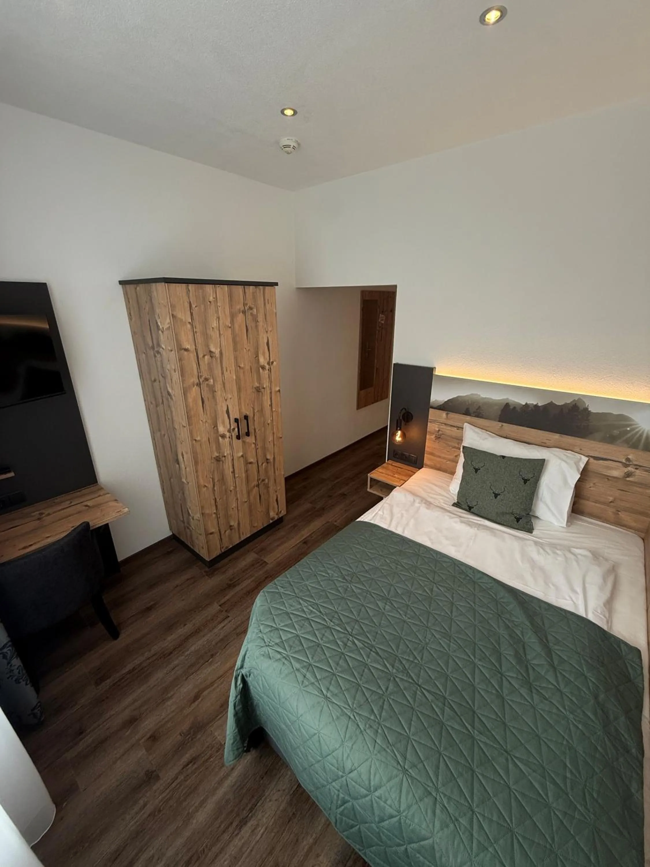 Bedroom, Bed in Hotel Wilder Mann