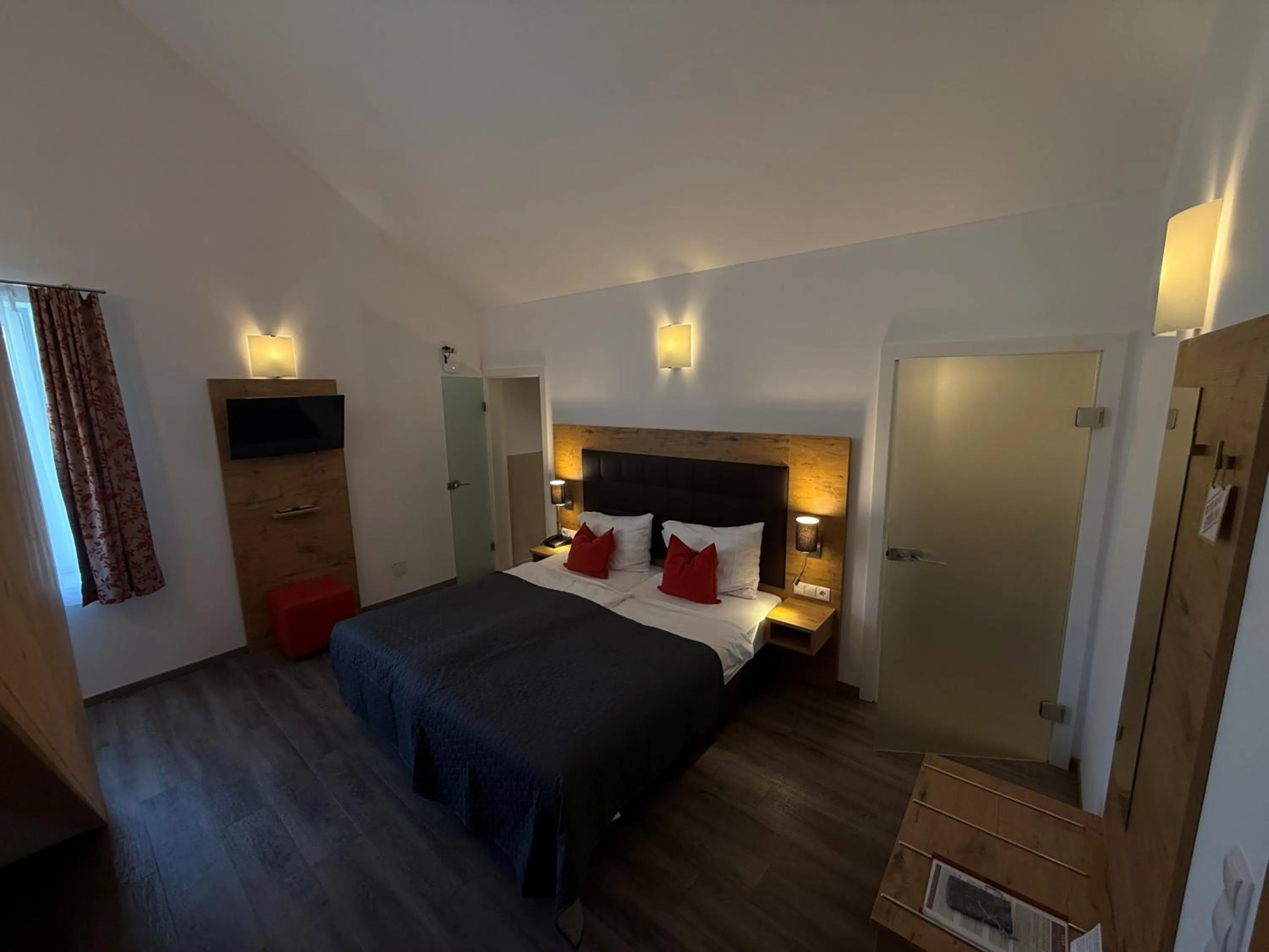 Bedroom, Bed in Hotel Wilder Mann