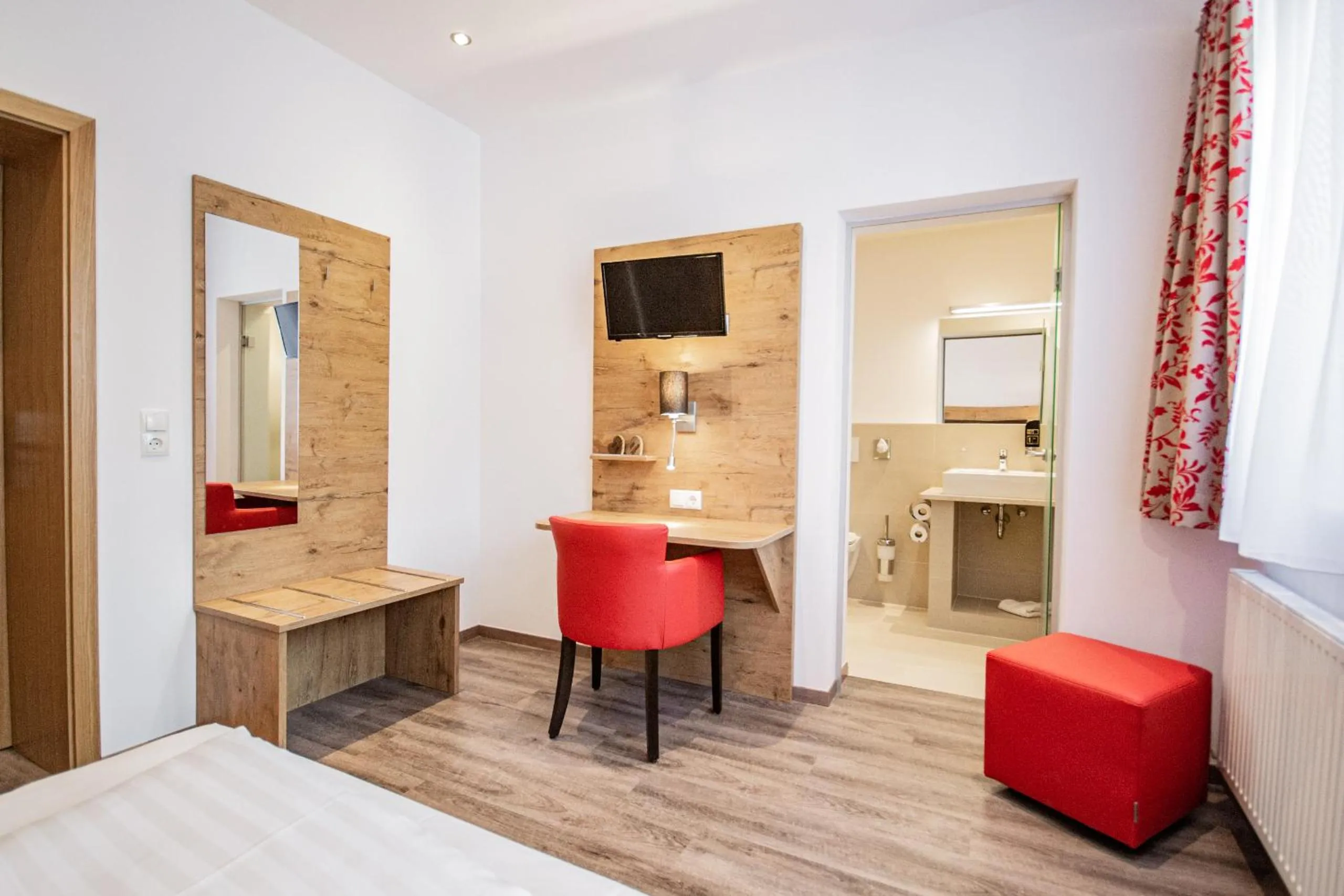 Photo of the whole room, Bed in Hotel Wilder Mann