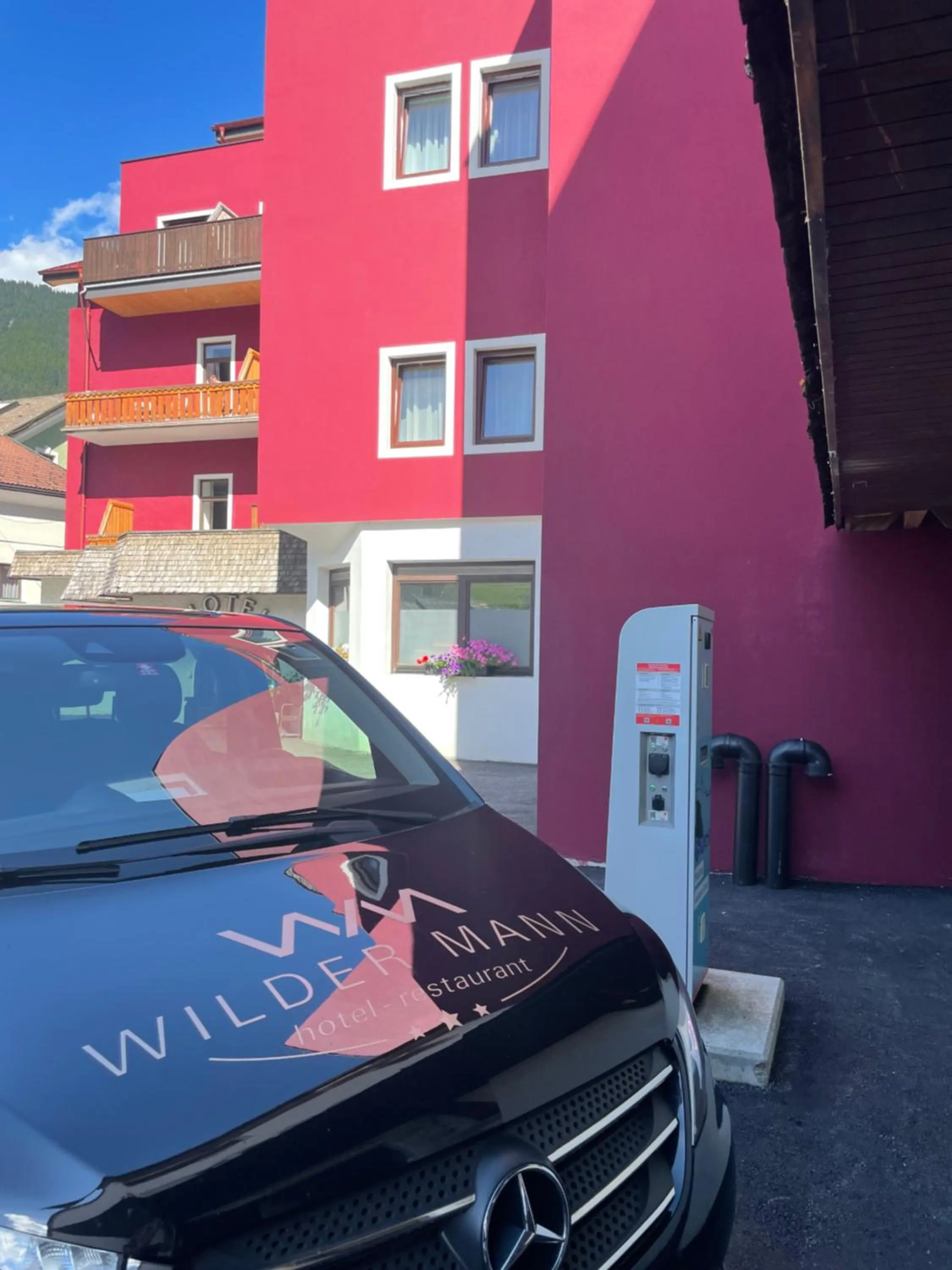 Parking in Hotel Wilder Mann
