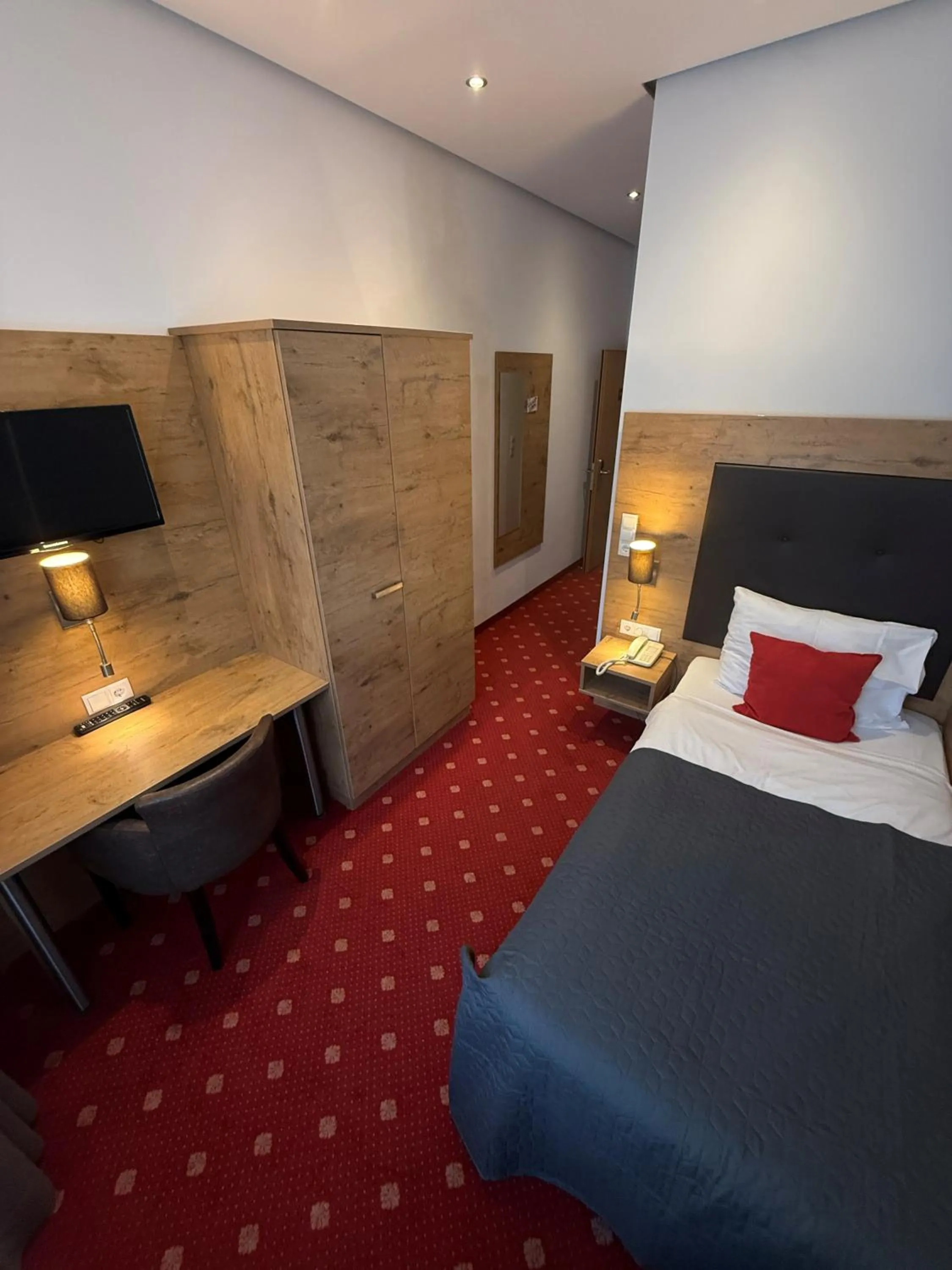 Bedroom, Bed in Hotel Wilder Mann