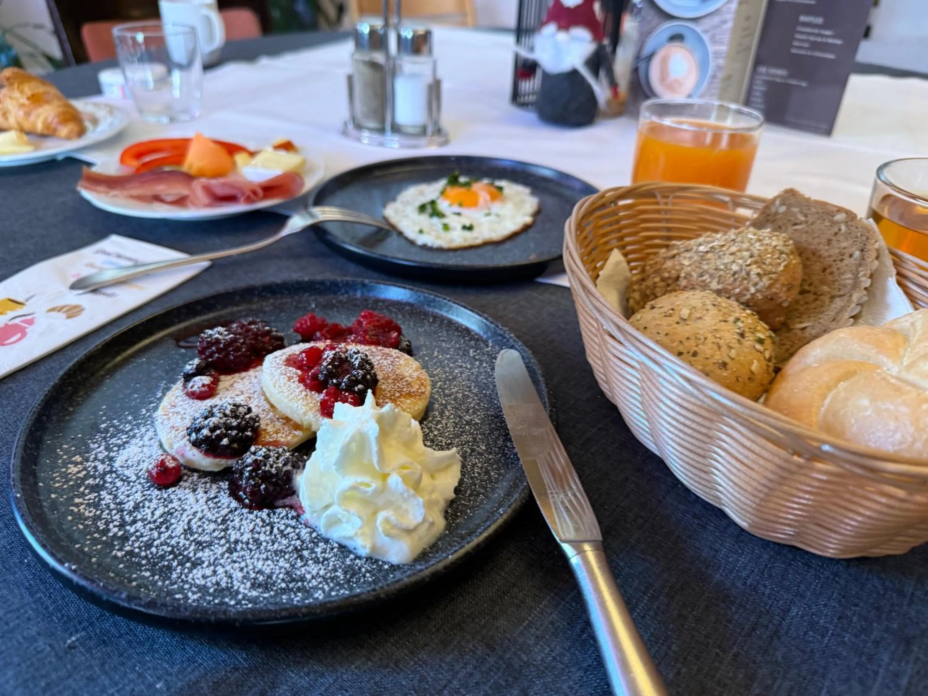 Breakfast in Hotel Wilder Mann