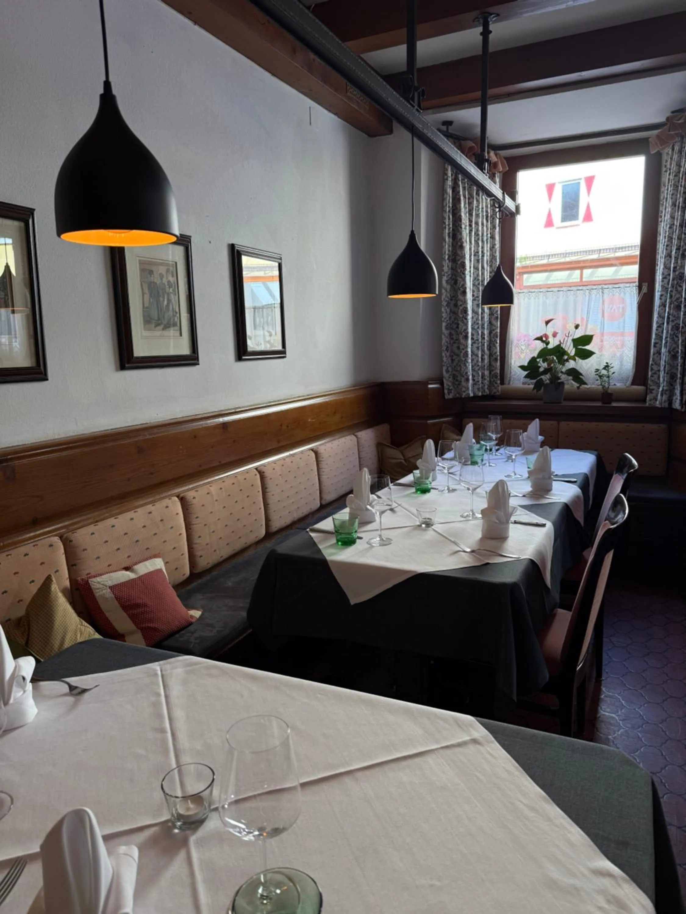 Restaurant/places to eat in Hotel Wilder Mann