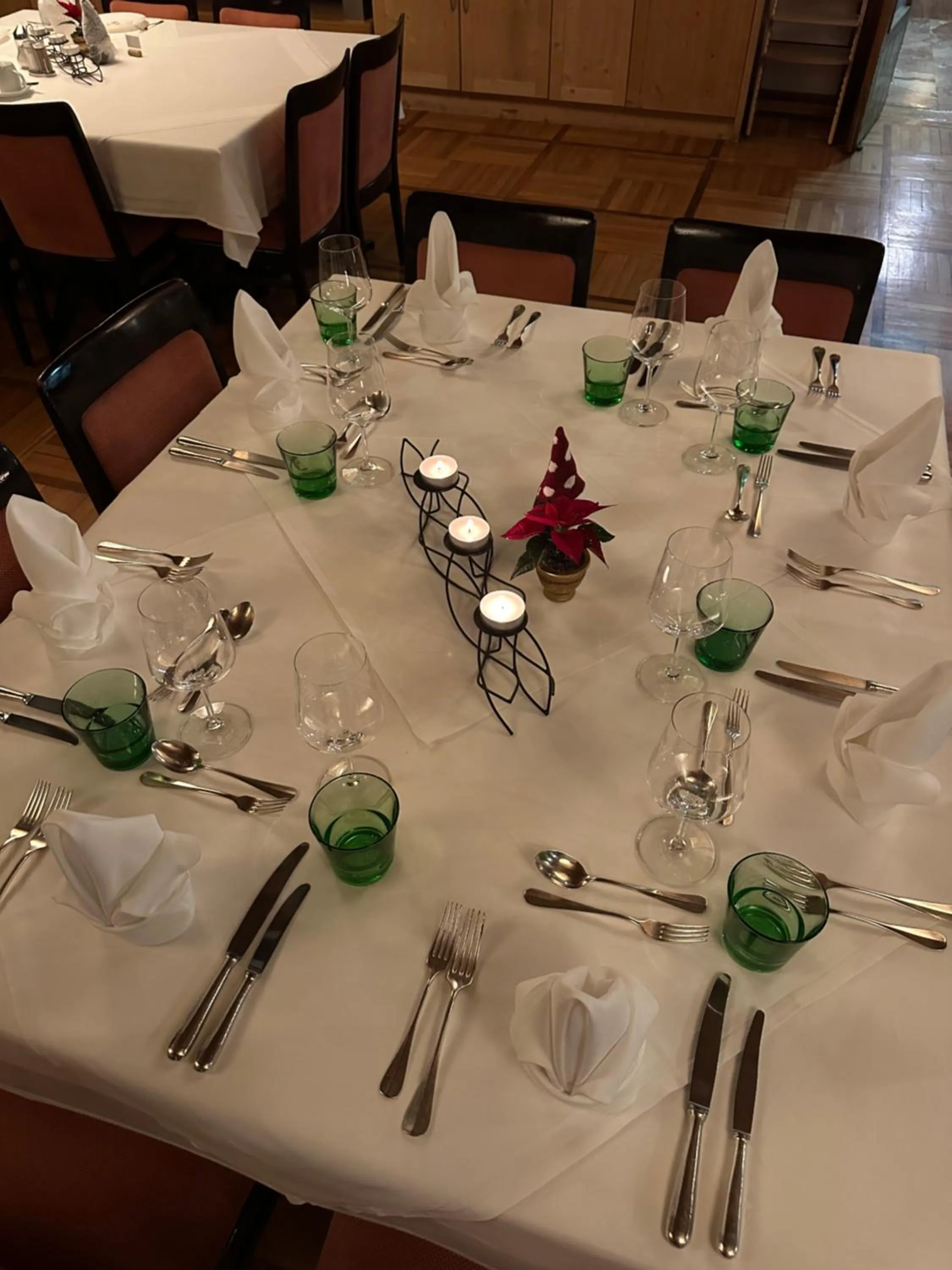 Restaurant/places to eat in Hotel Wilder Mann