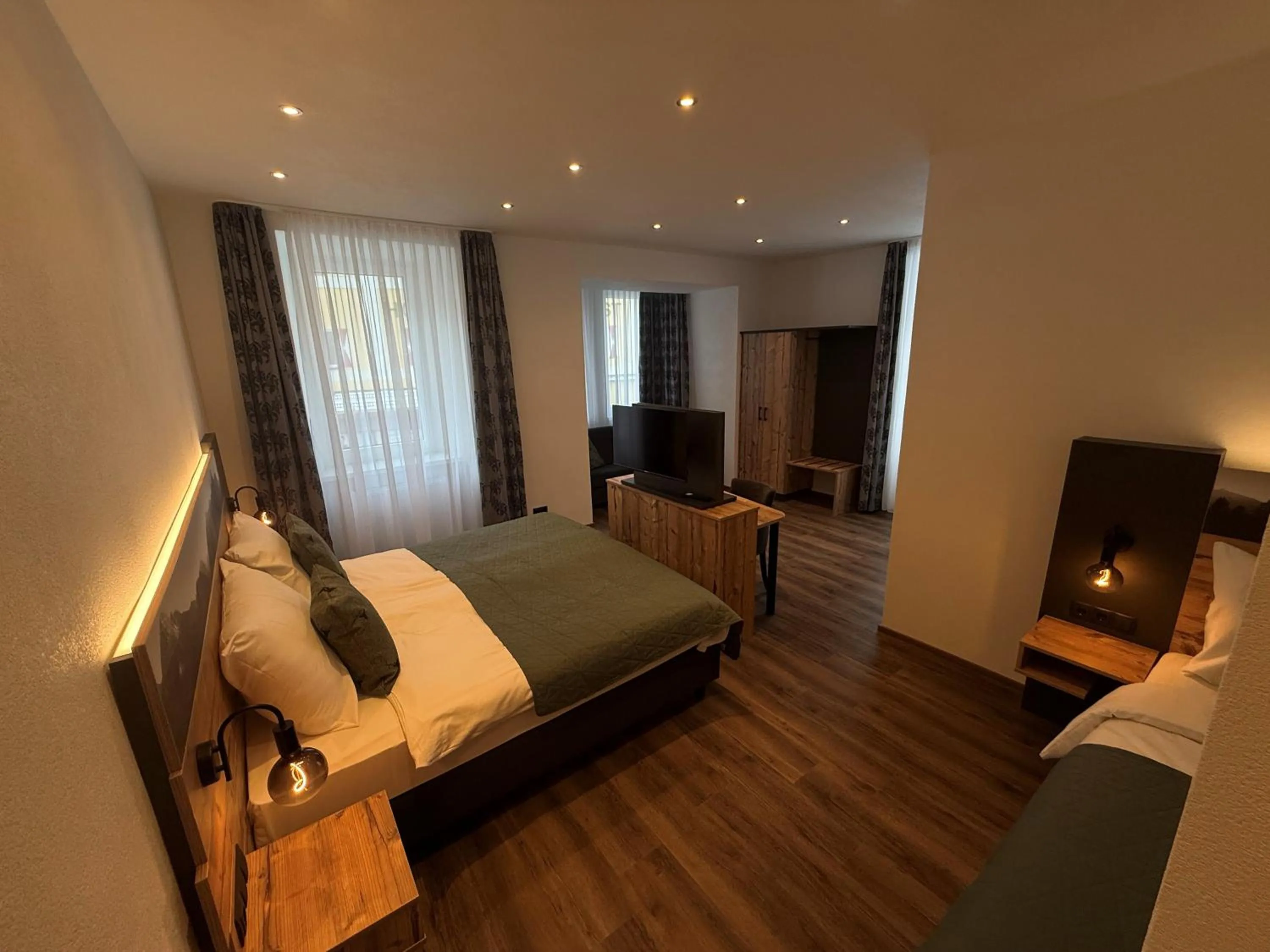 Bedroom, Bed in Hotel Wilder Mann