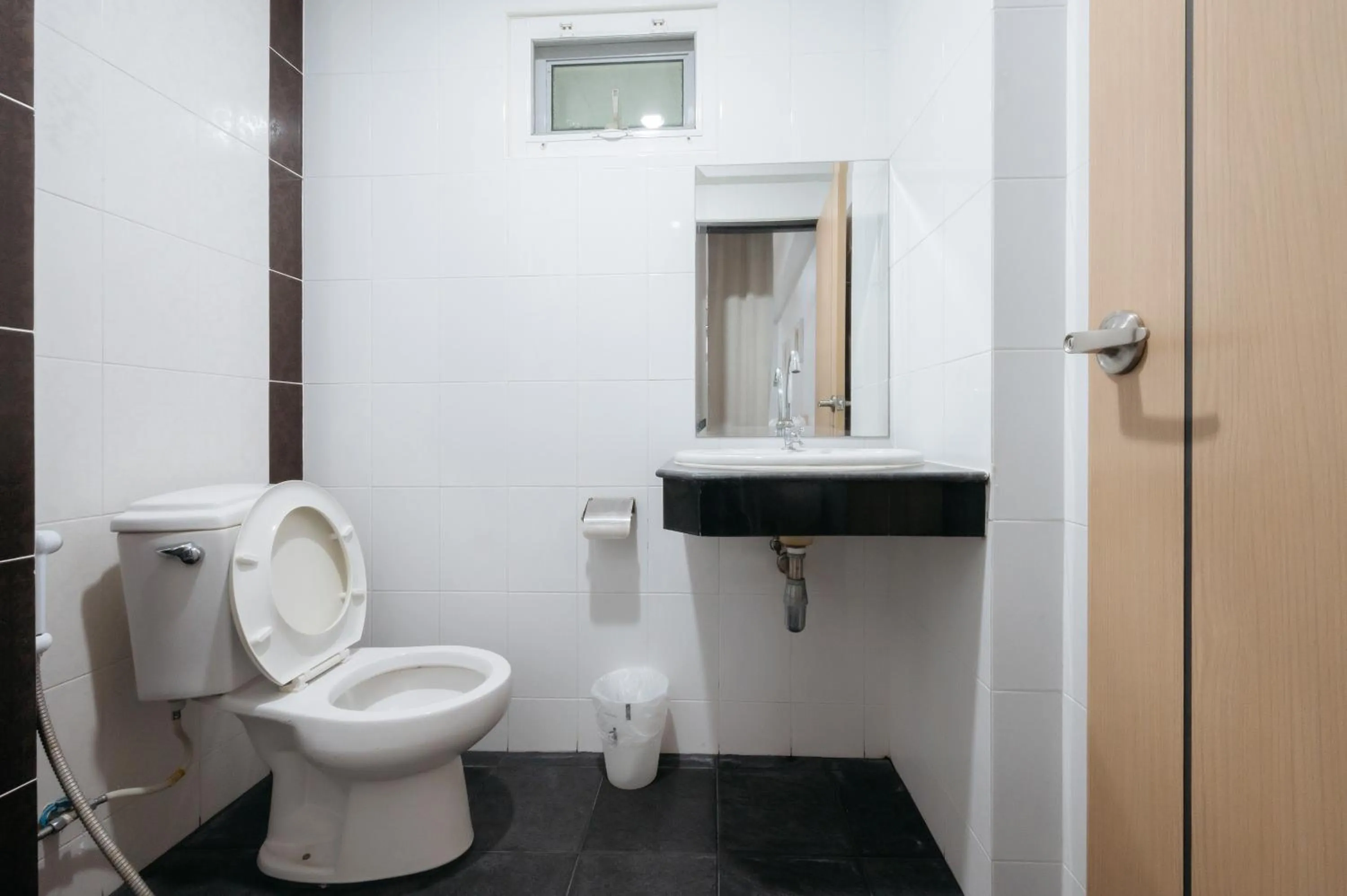 Bathroom in Creston Grand Hotel Suphan Buri