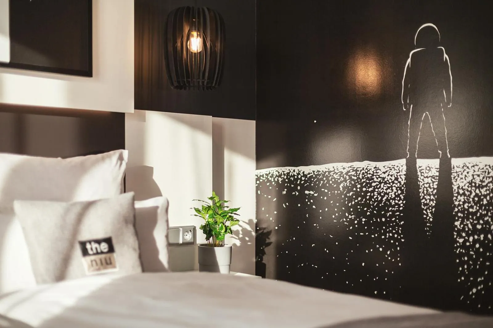 Photo of the whole room, Bed in the niu Star