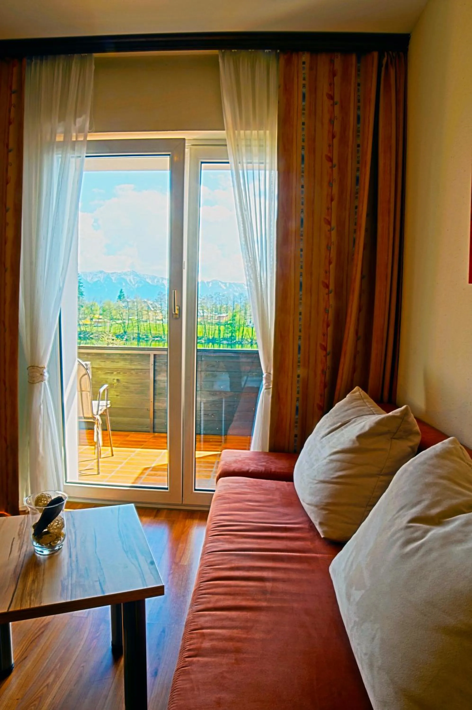 Seating area, Bed in Hotel Seestuben