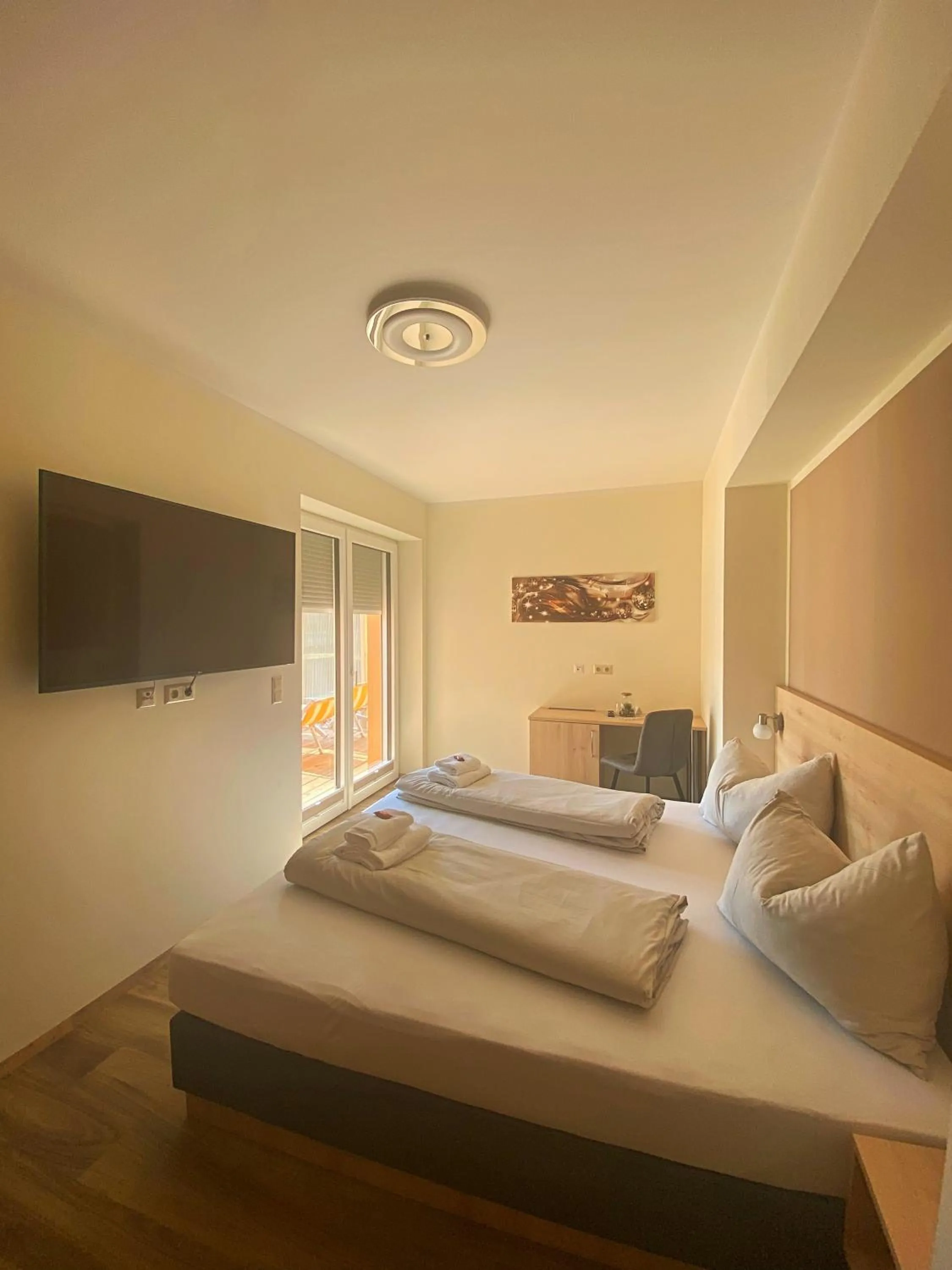 Bed in Hotel Seestuben