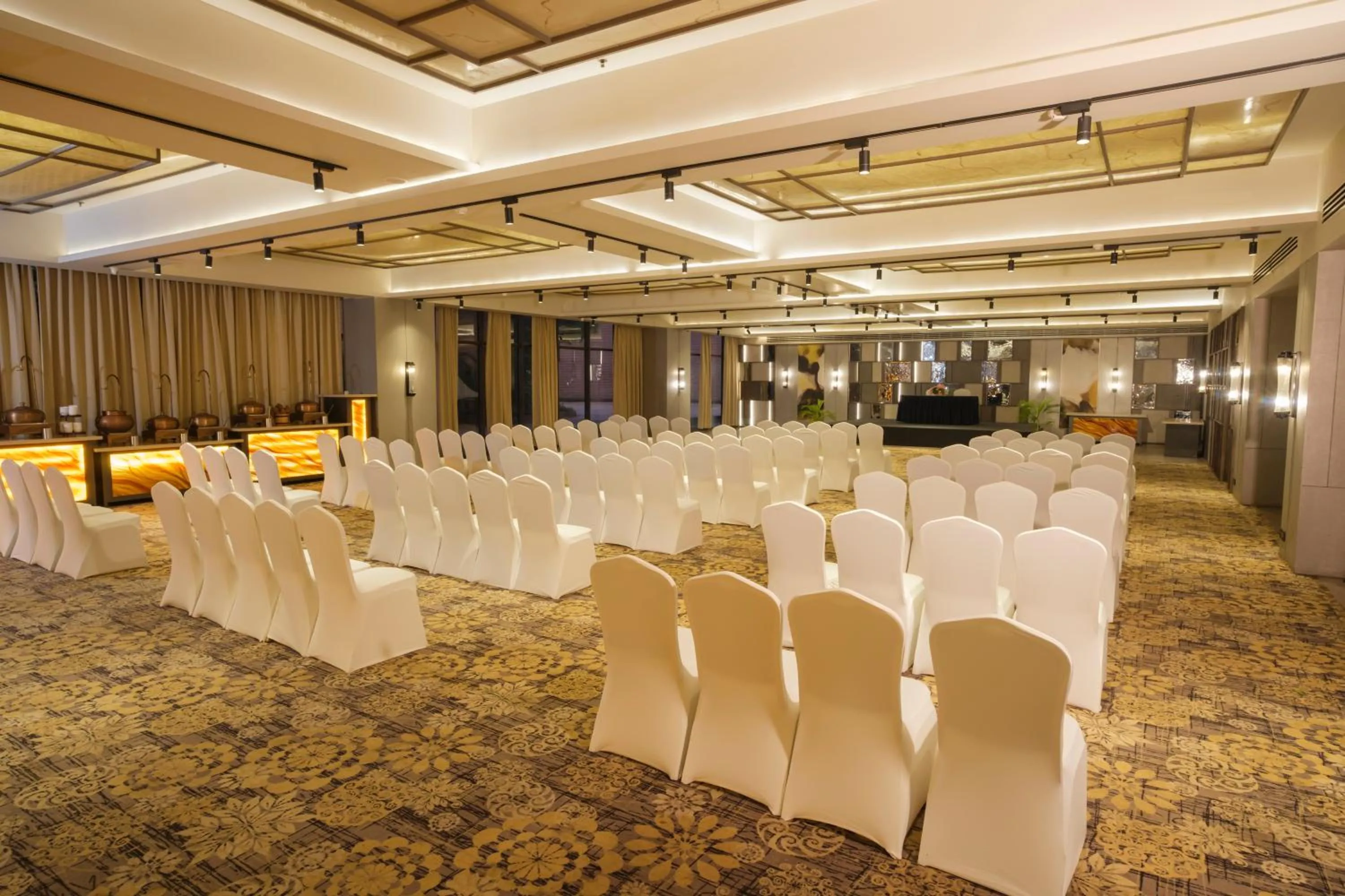 Meeting/conference room in Udman Hotel Greater Noida