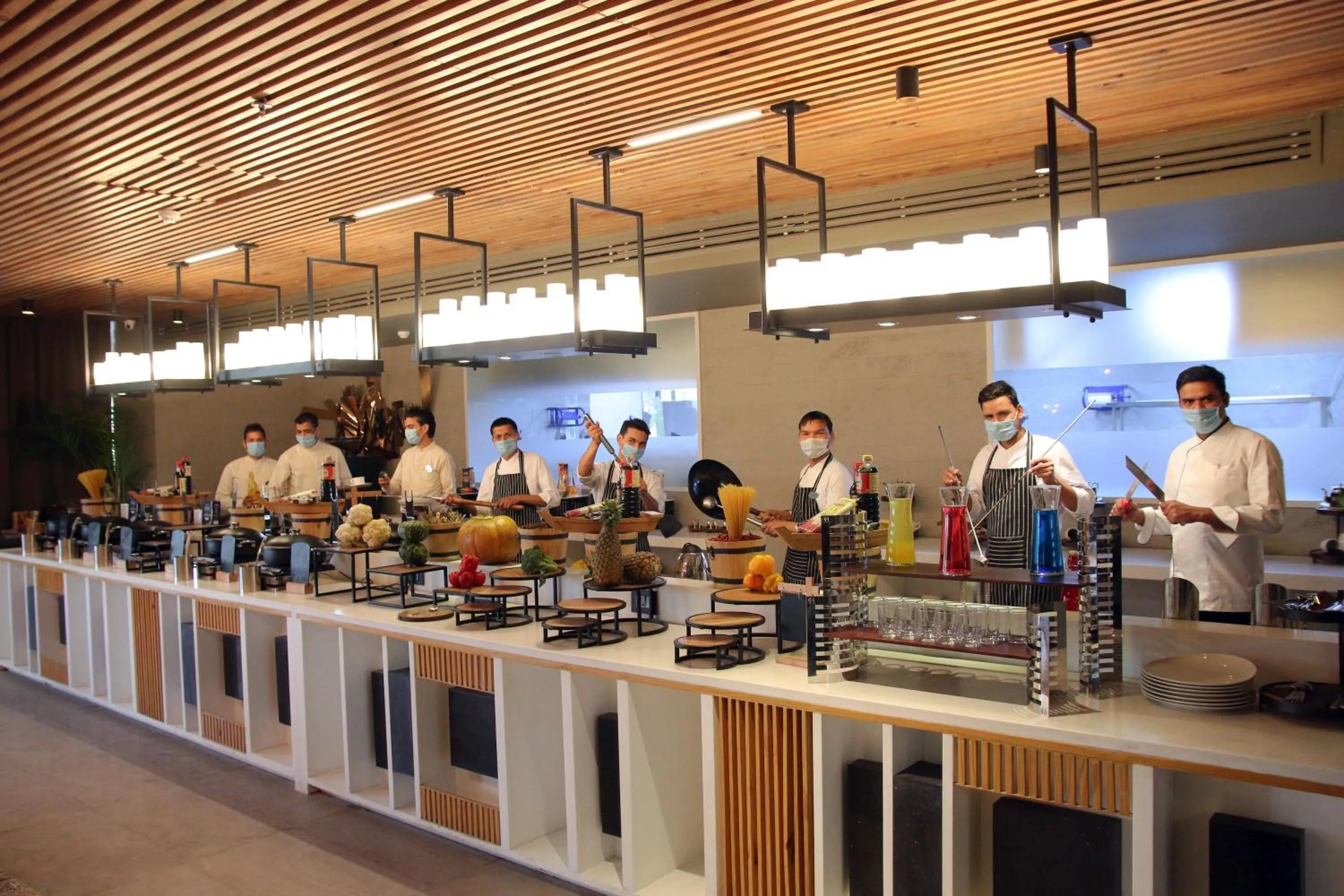 Restaurant/places to eat in Udman Hotel Greater Noida