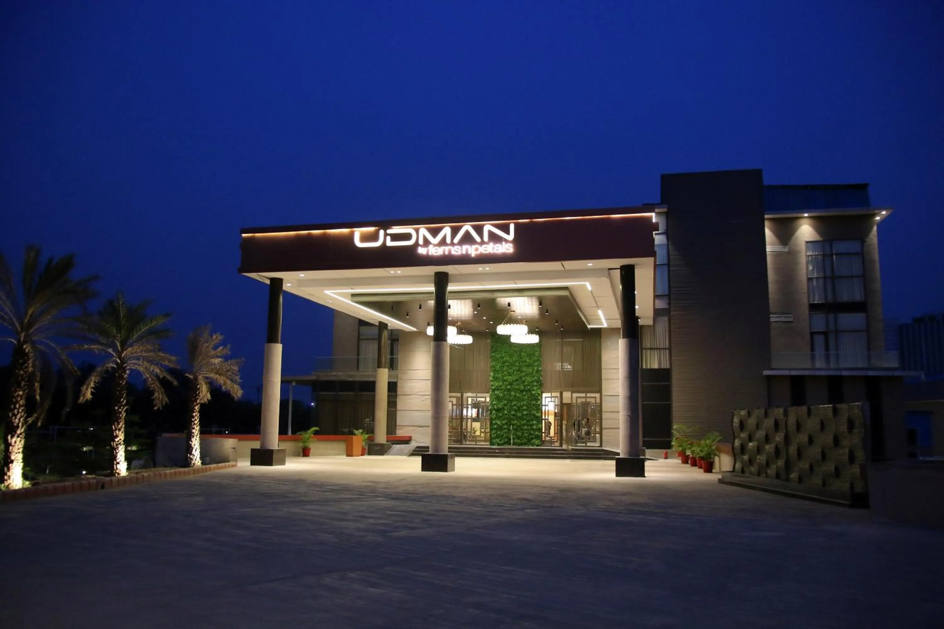 Facade/entrance in Udman Hotel Greater Noida
