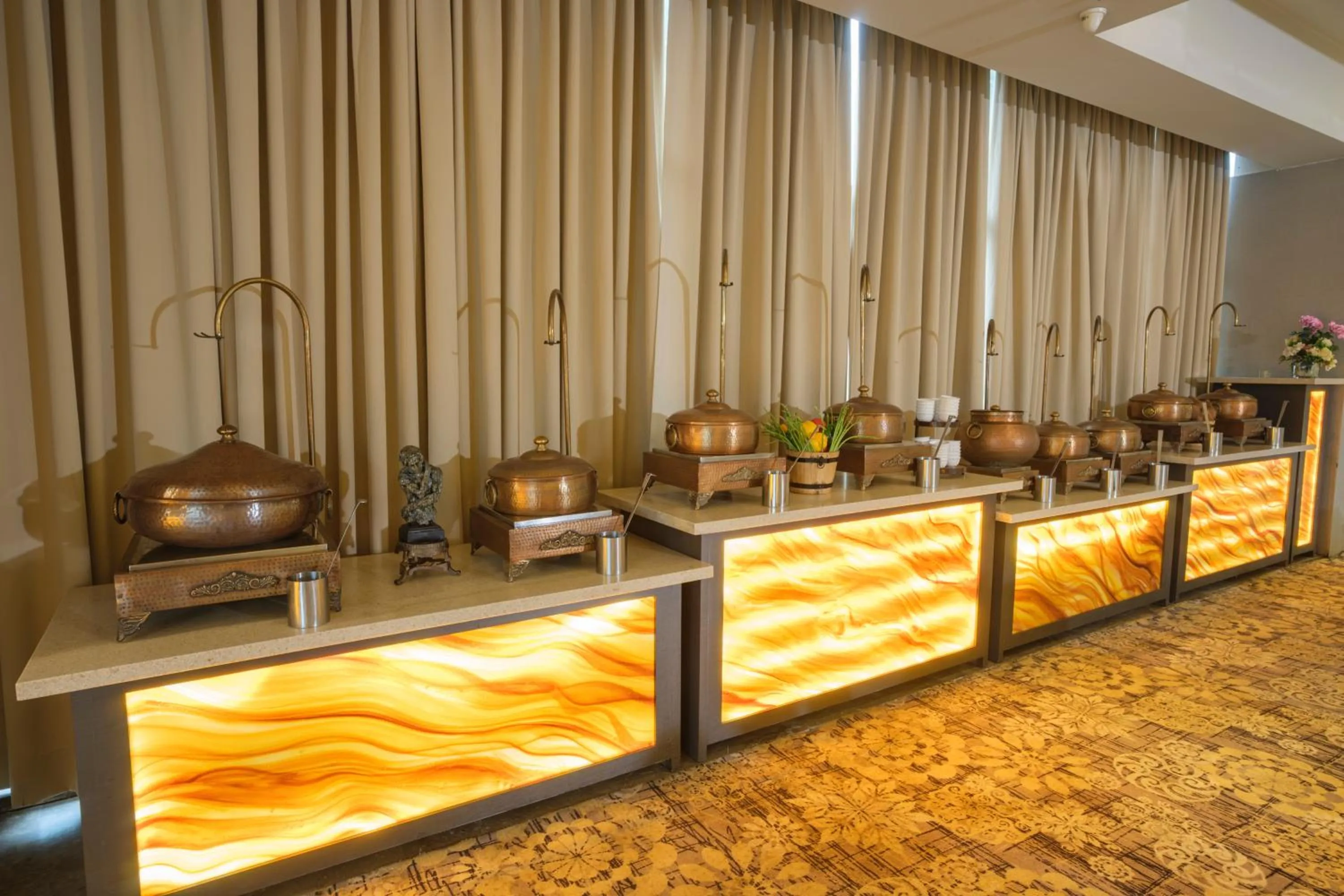 Food in Udman Hotel Greater Noida