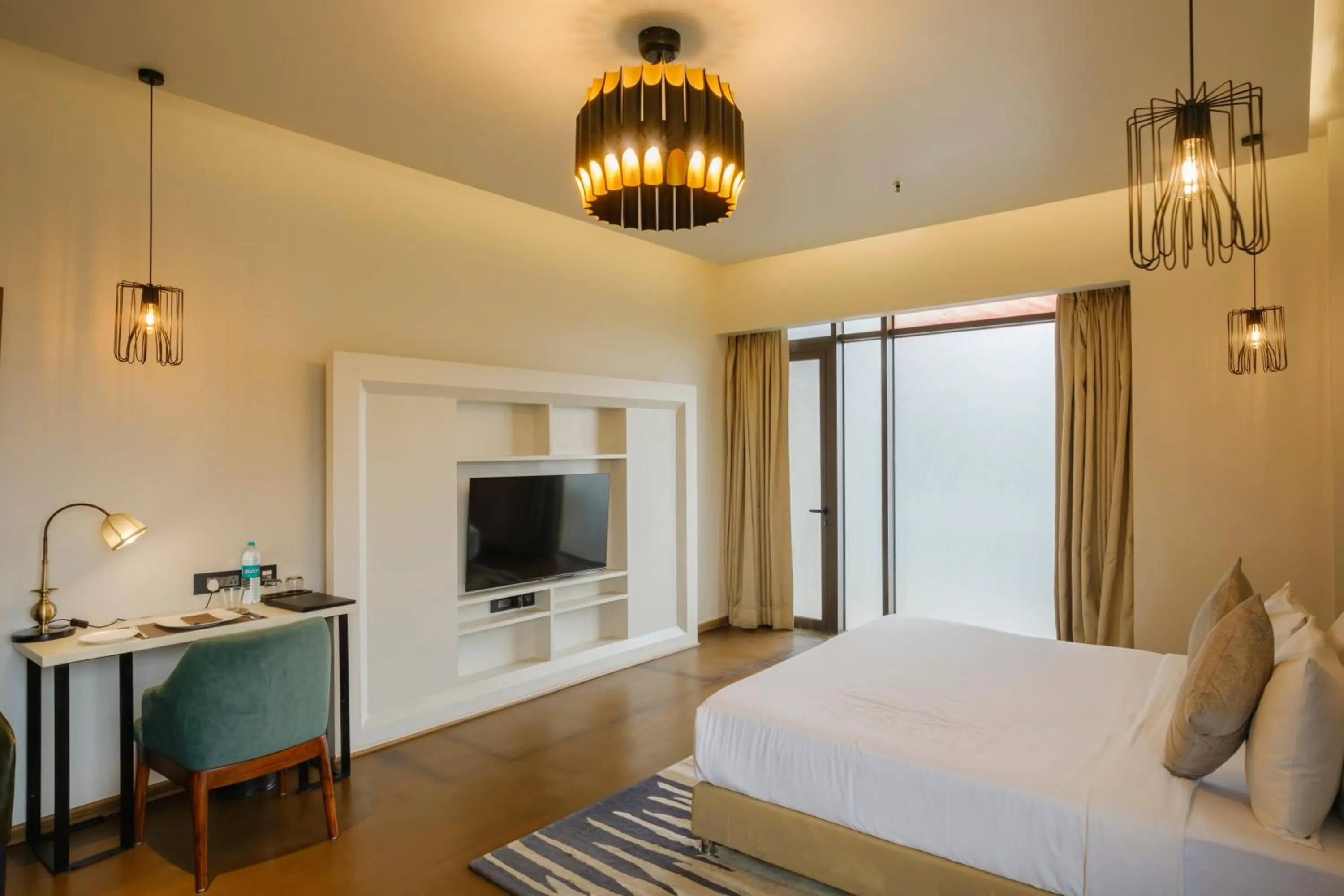 Bed in Udman Hotel Greater Noida