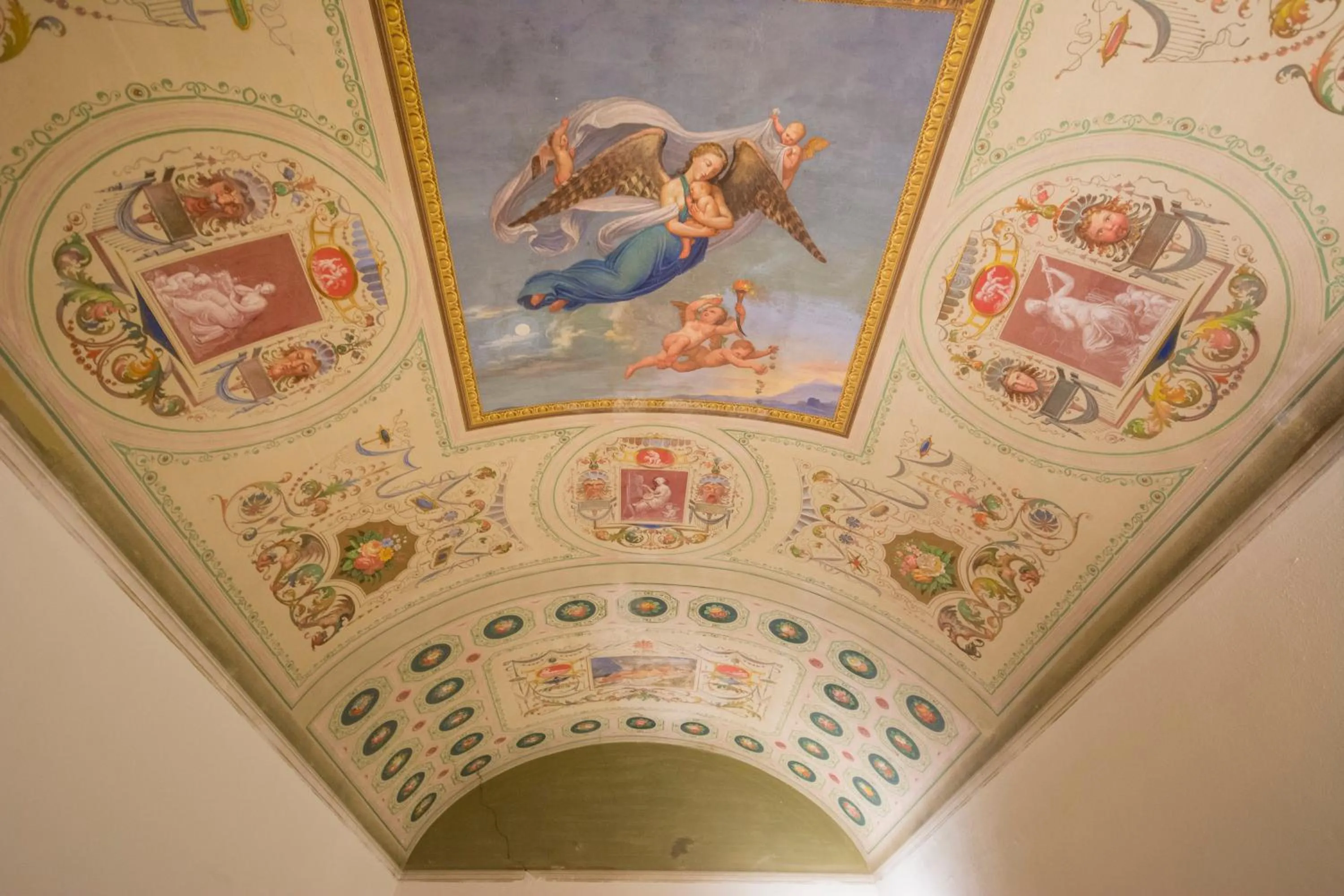 Decorative detail in B&B Pantaneto - Palazzo Bulgarini