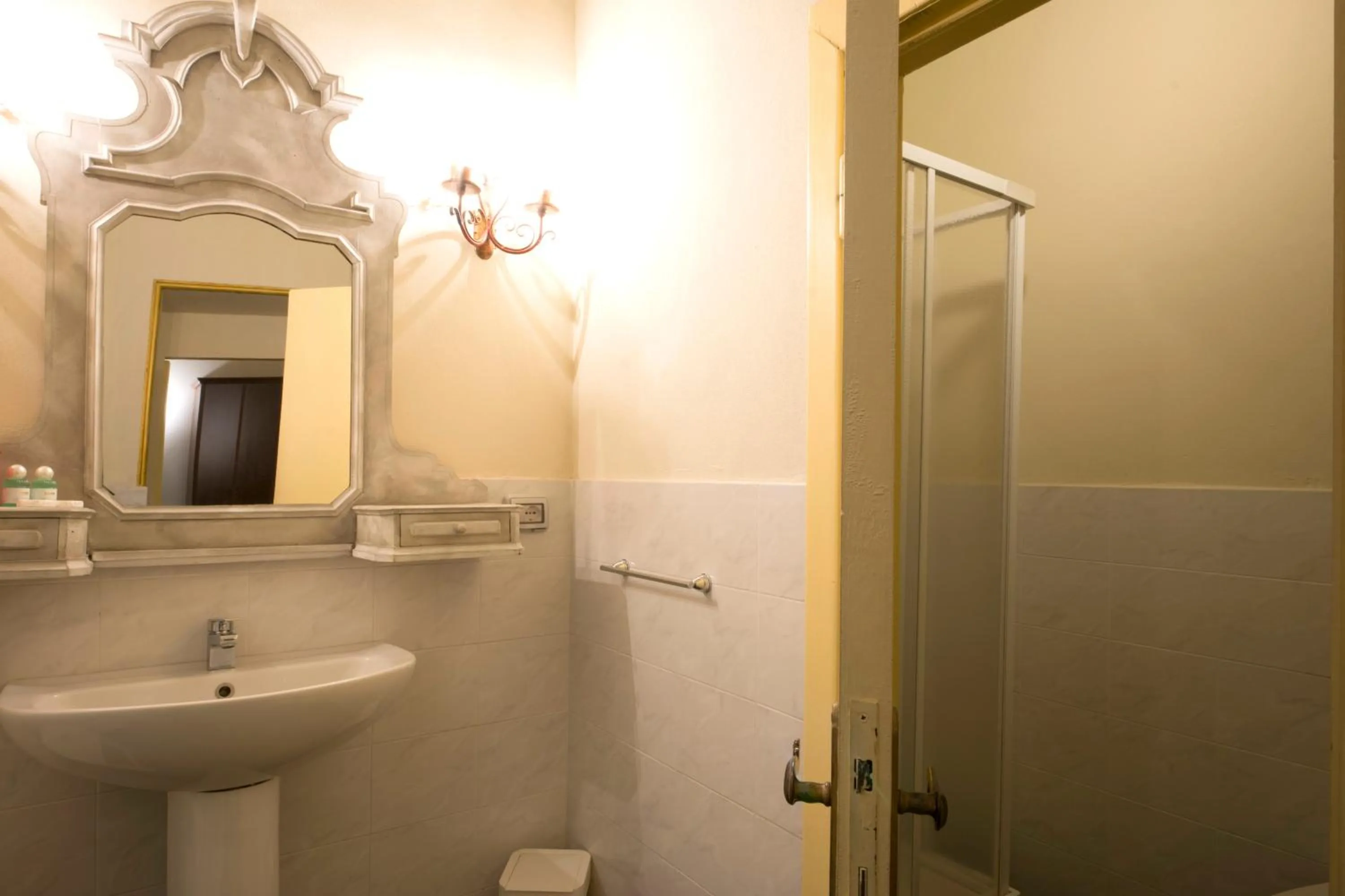 Bathroom in B&B Pantaneto - Palazzo Bulgarini