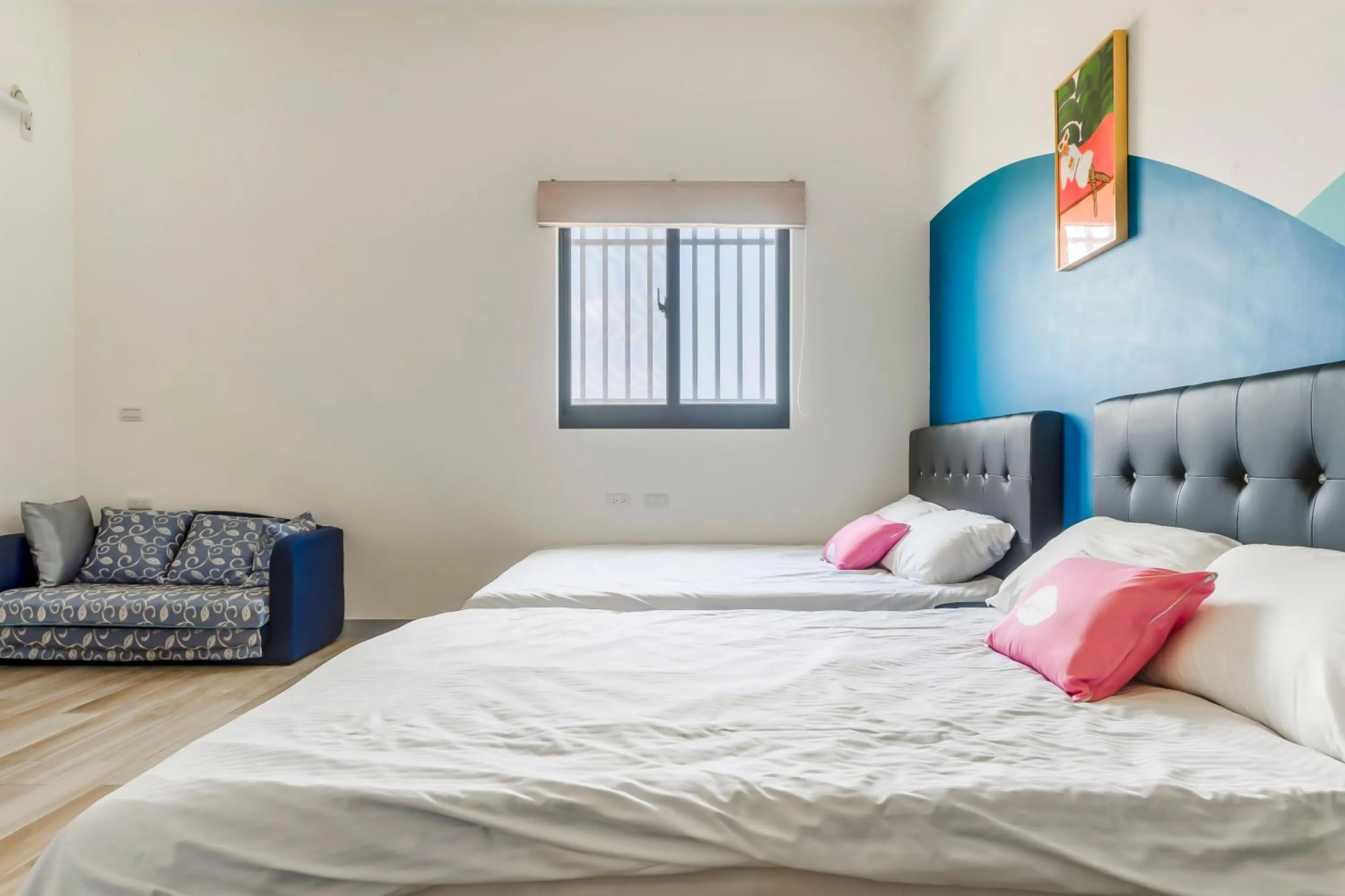 Photo of the whole room in Aleopard