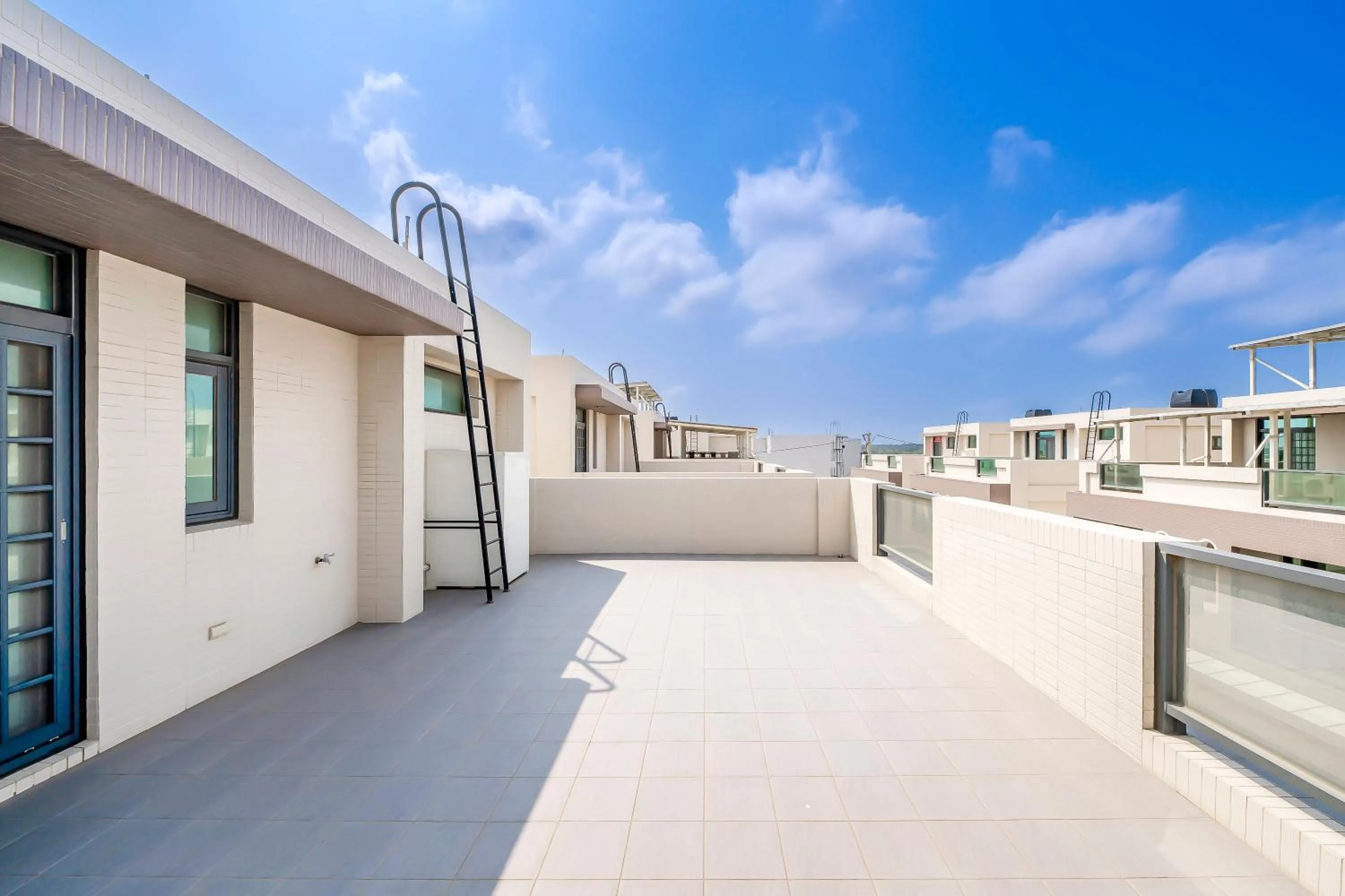 Balcony/Terrace in Aleopard