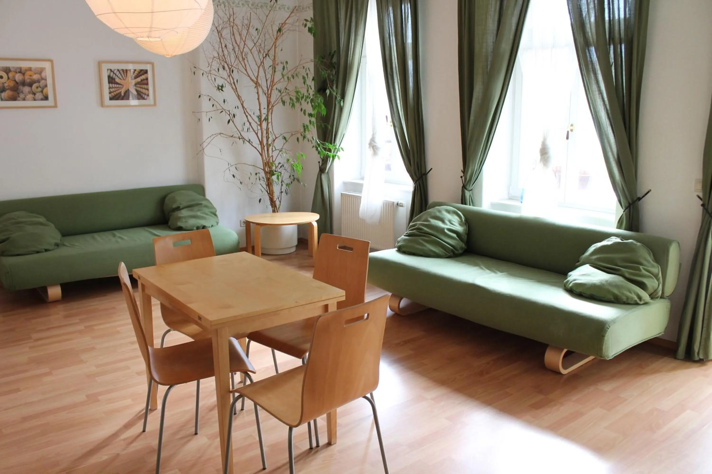 Living room in Hostel Louise 20