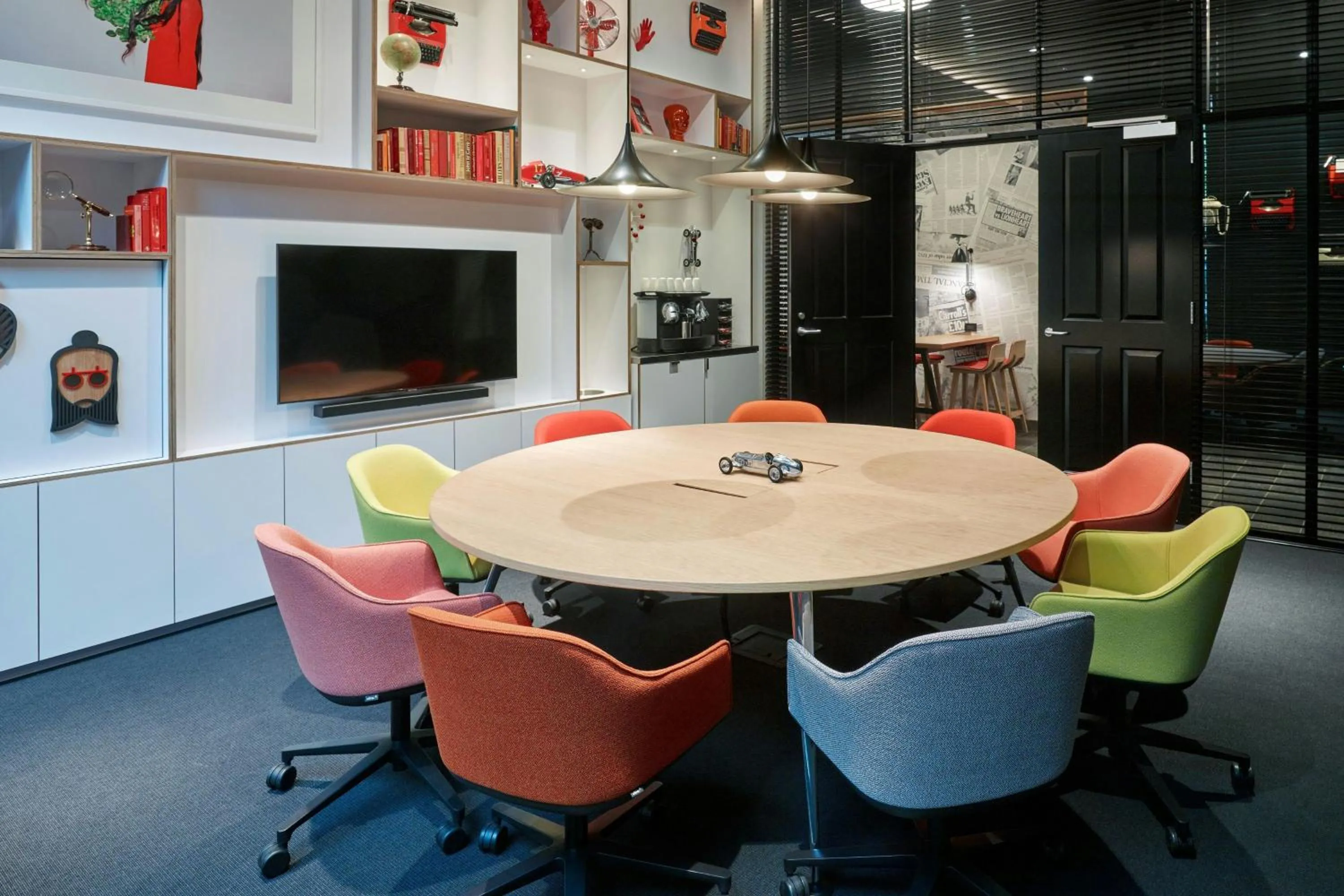 Meeting/conference room in citizenM Los Angeles Downtown