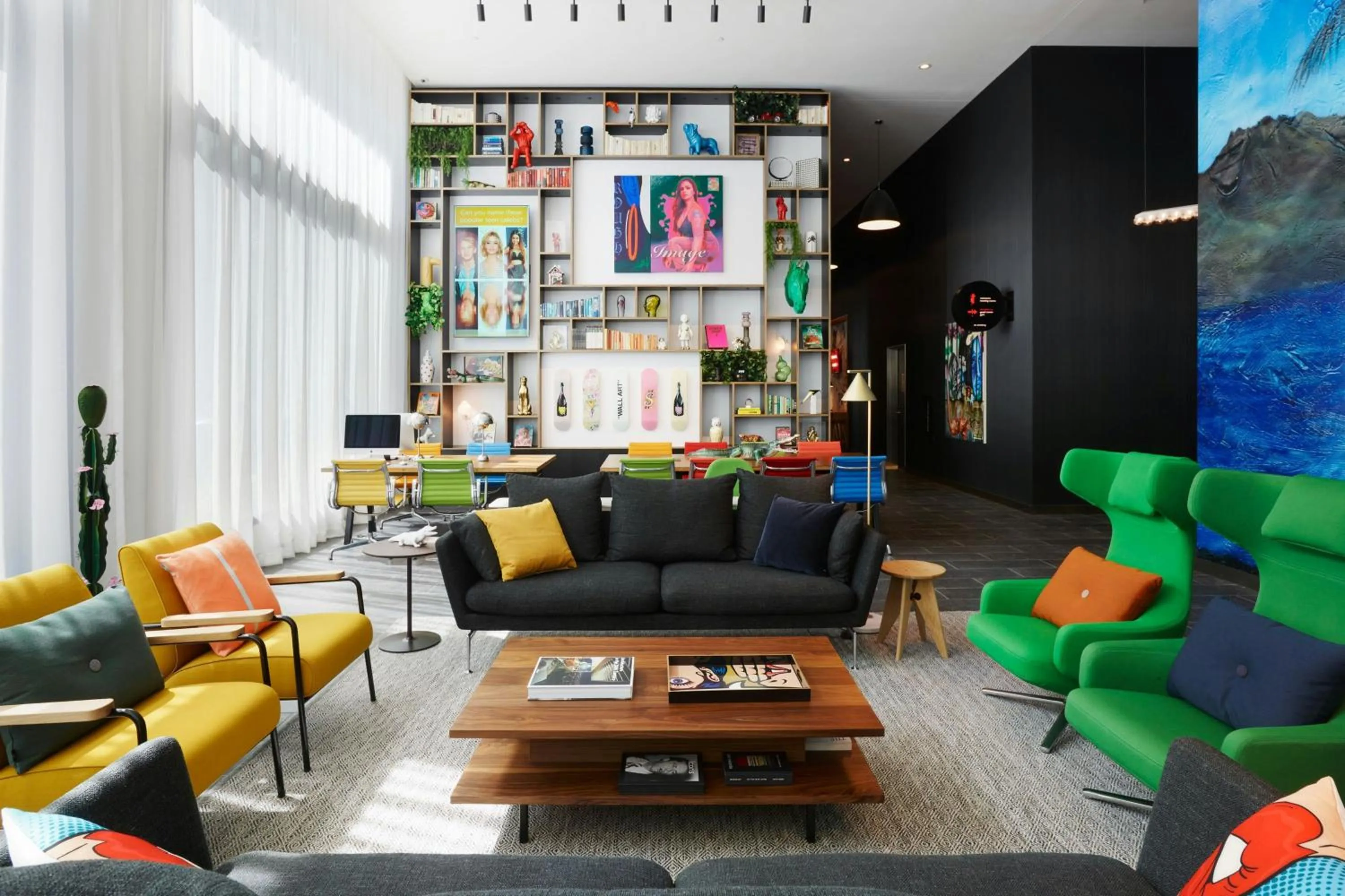 Lobby or reception in citizenM Los Angeles Downtown