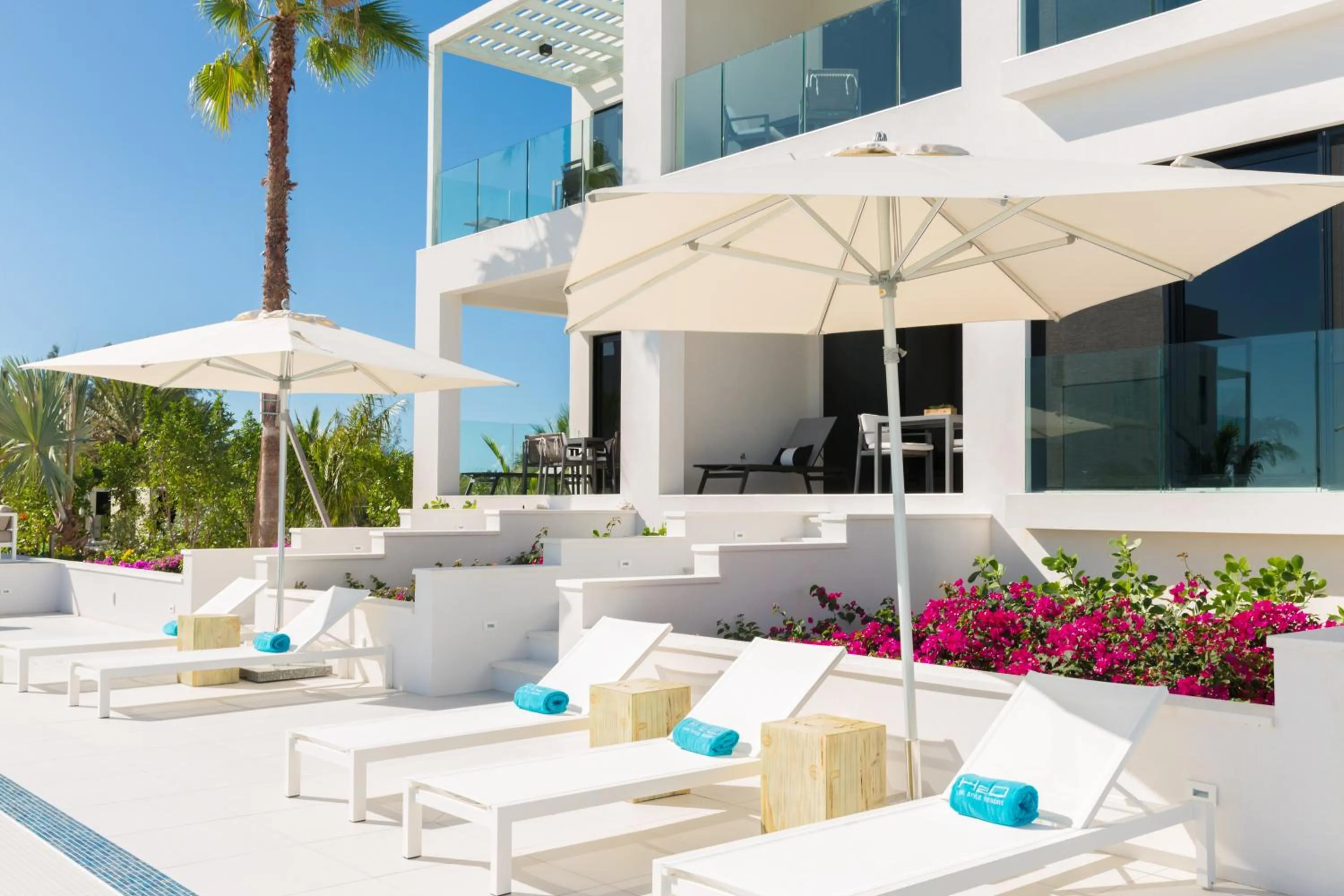 sunbed in H2O life style resort