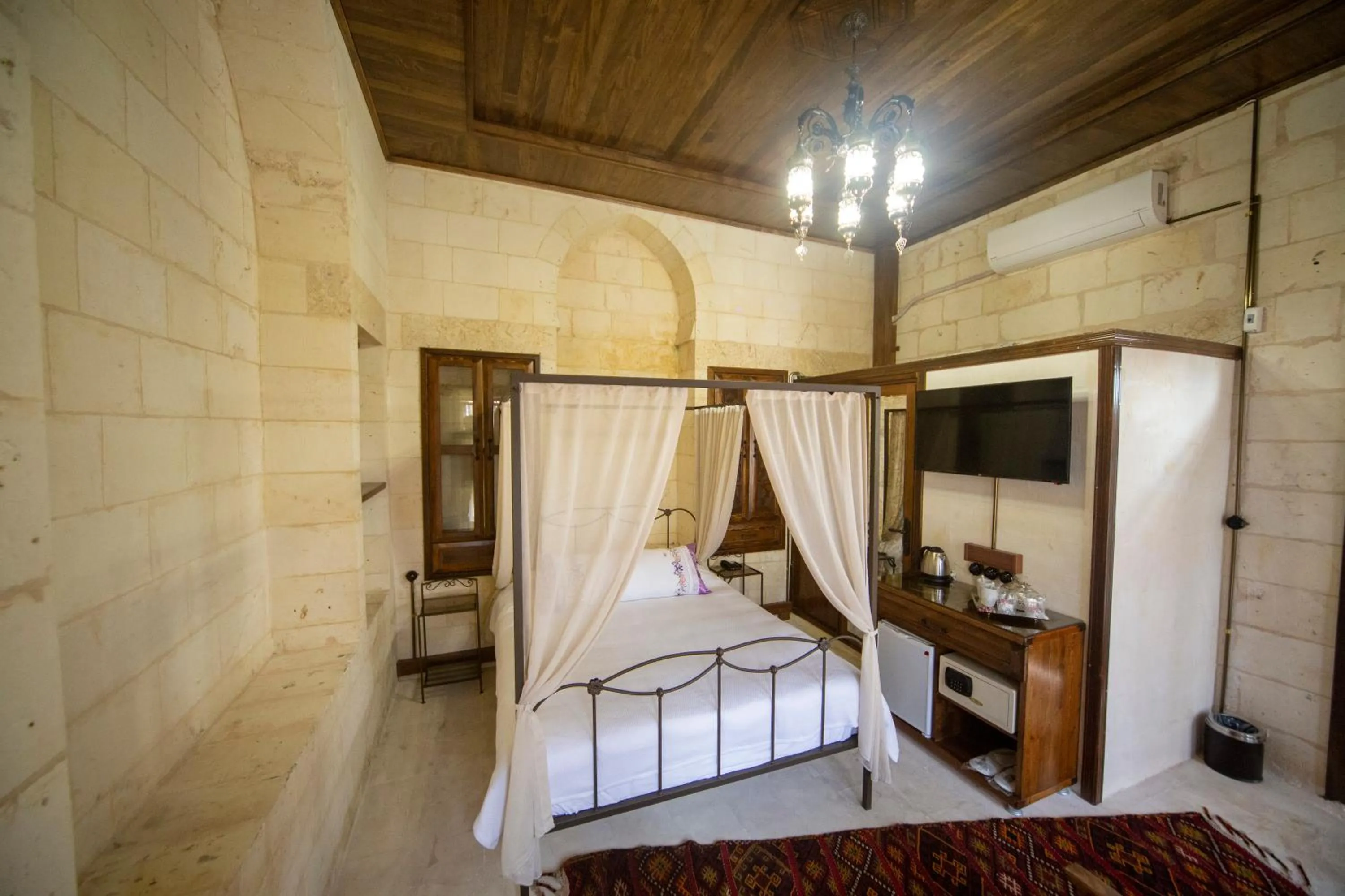 Bed in Hayatlı Konak