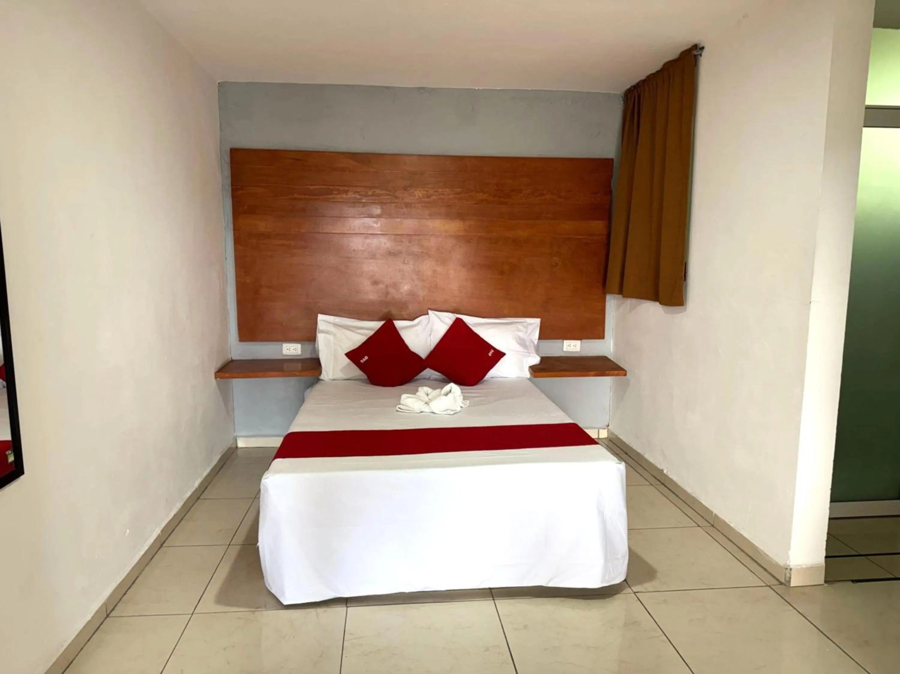 Bedroom, Bed in OYO Hotel Familiar Tollan Cholula