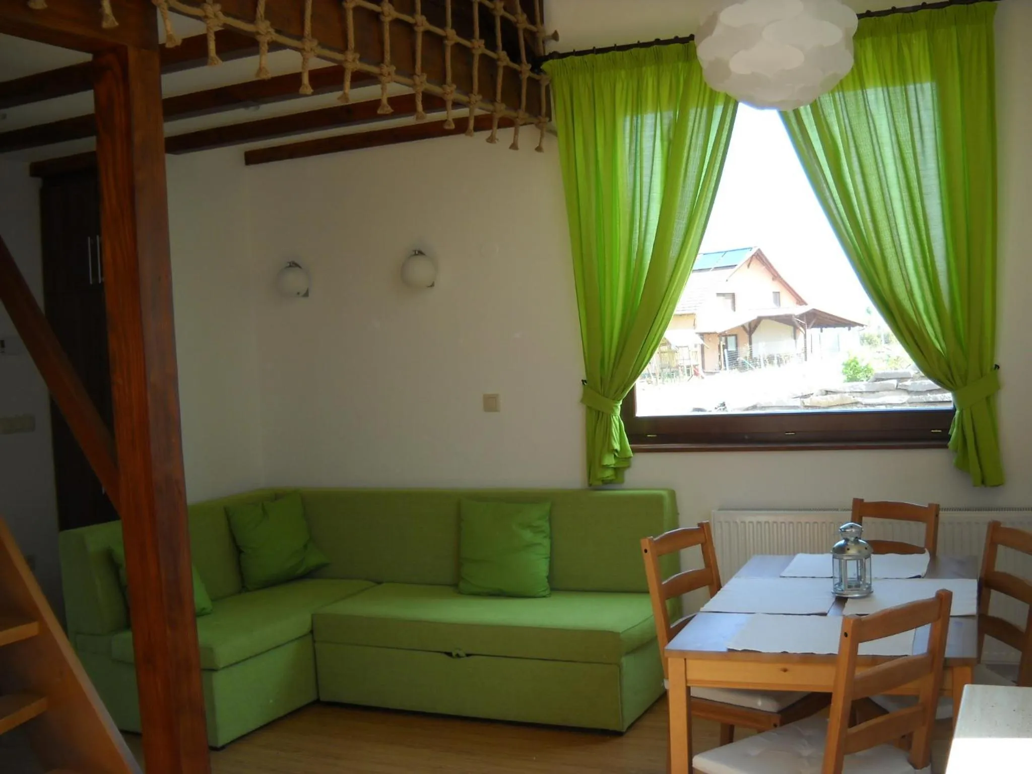 Seating area in Bungalouri Horizont