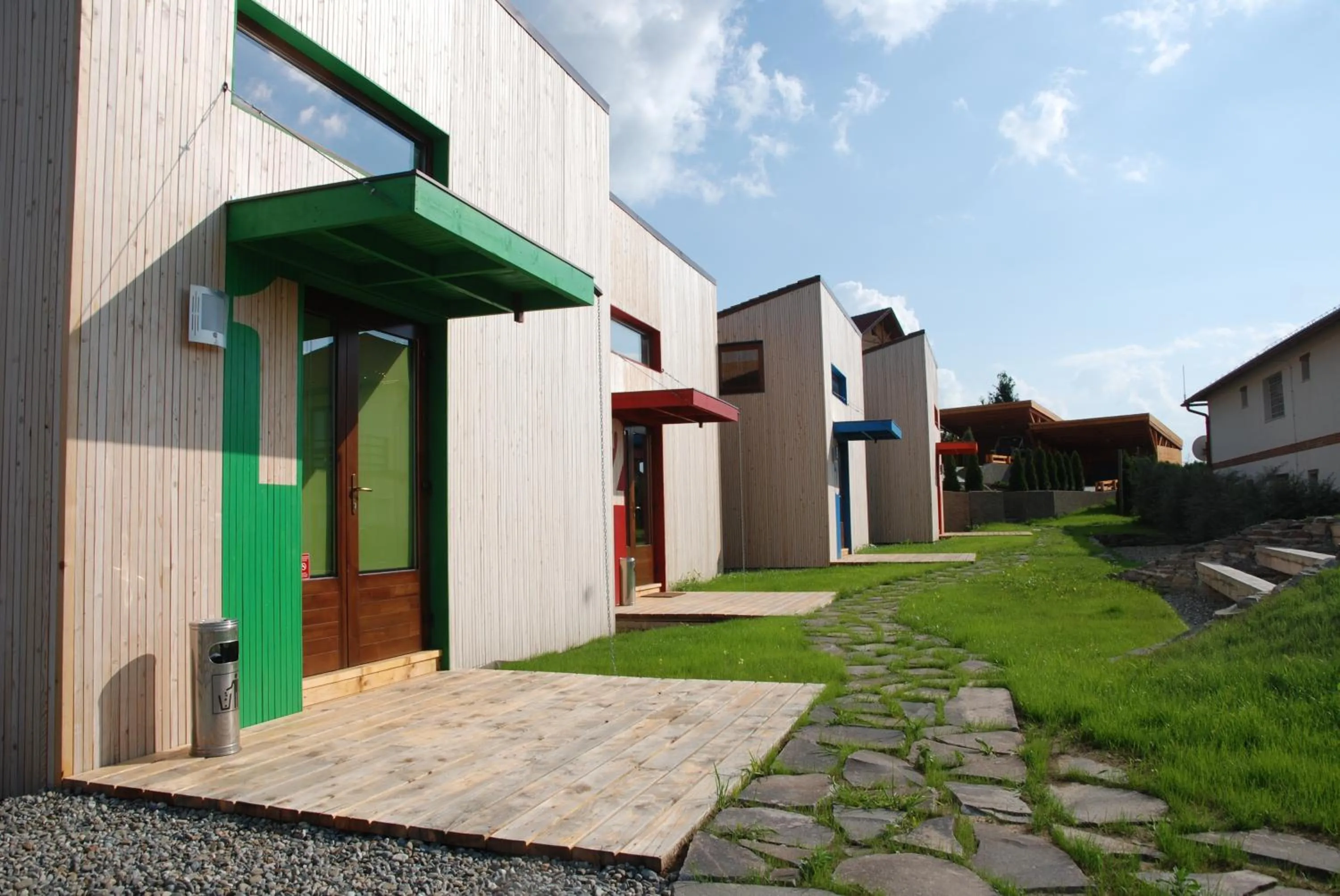 Facade/entrance in Bungalouri Horizont