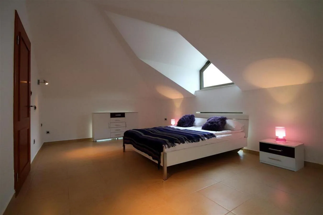 Bed in Domador Rooms & Apartments