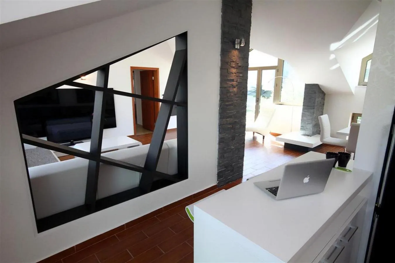 Seating area, Bed in Domador Rooms & Apartments