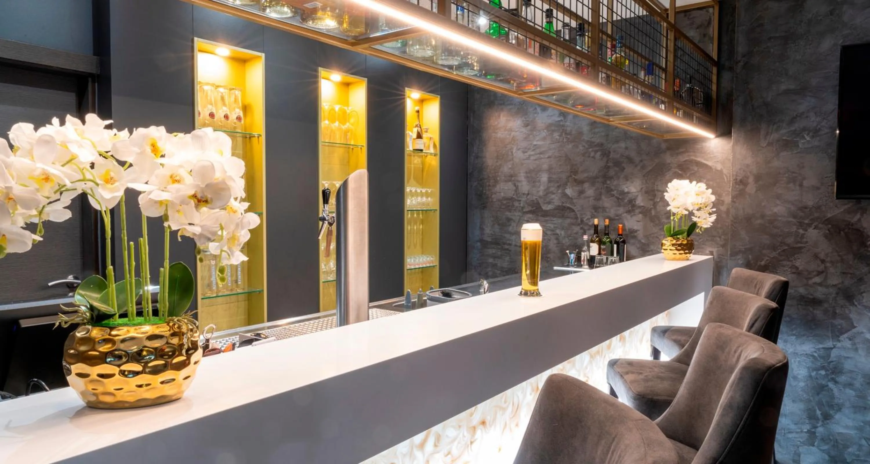 Lounge or bar in PLAZA Premium Parkhotel Norderstedt