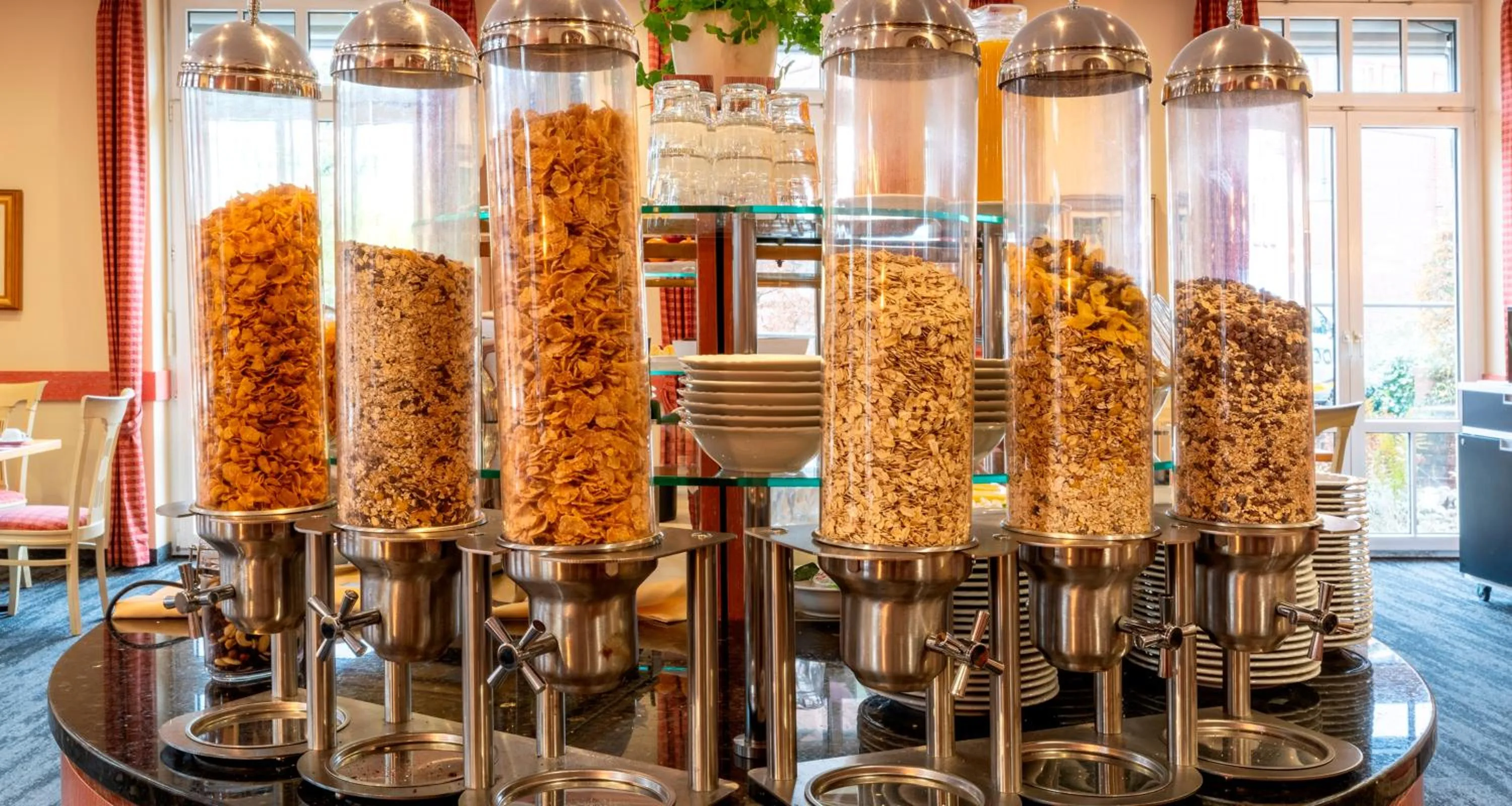 Buffet breakfast in PLAZA Premium Parkhotel Norderstedt