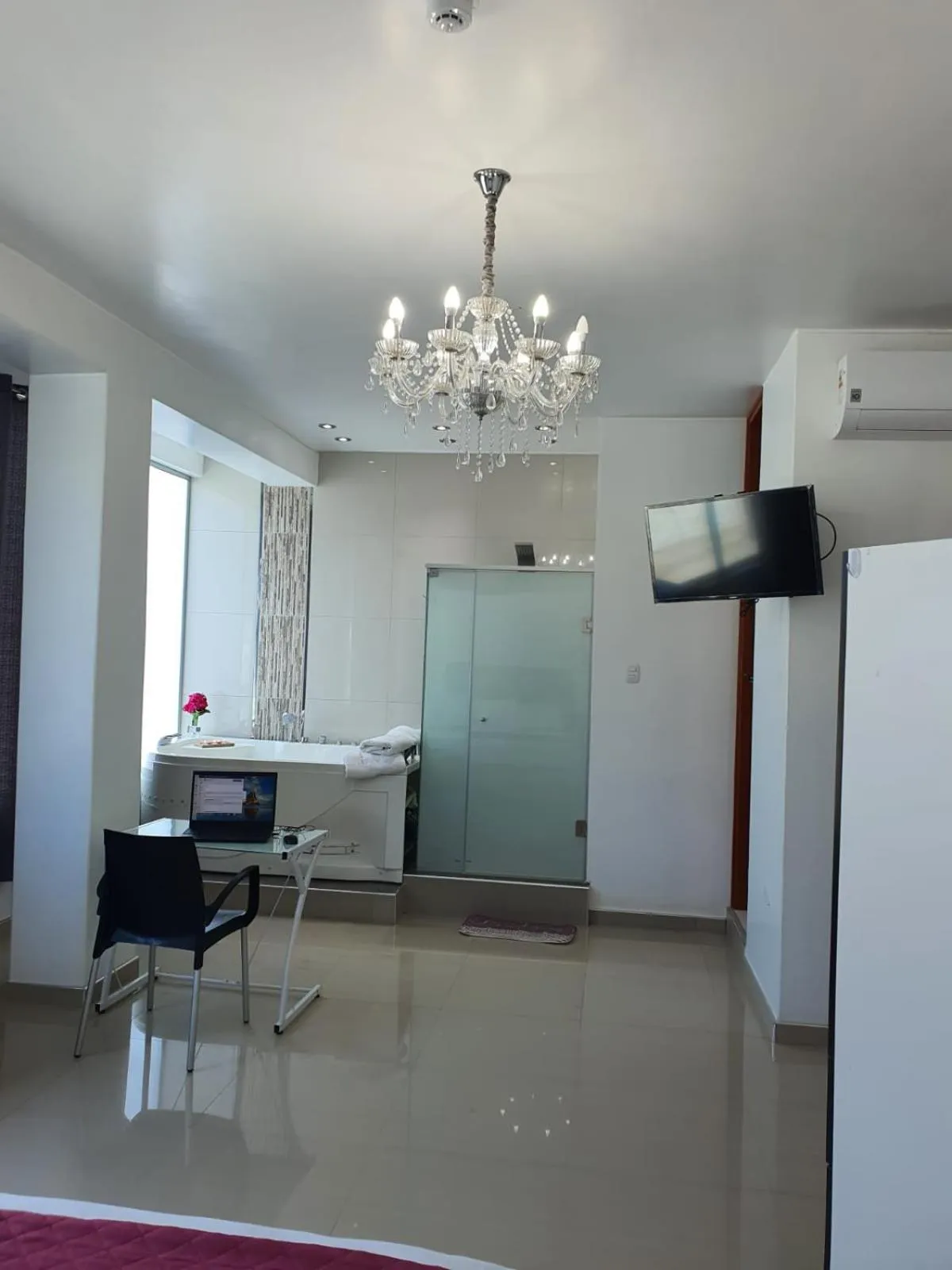 TV and multimedia in GOLDEN SKY