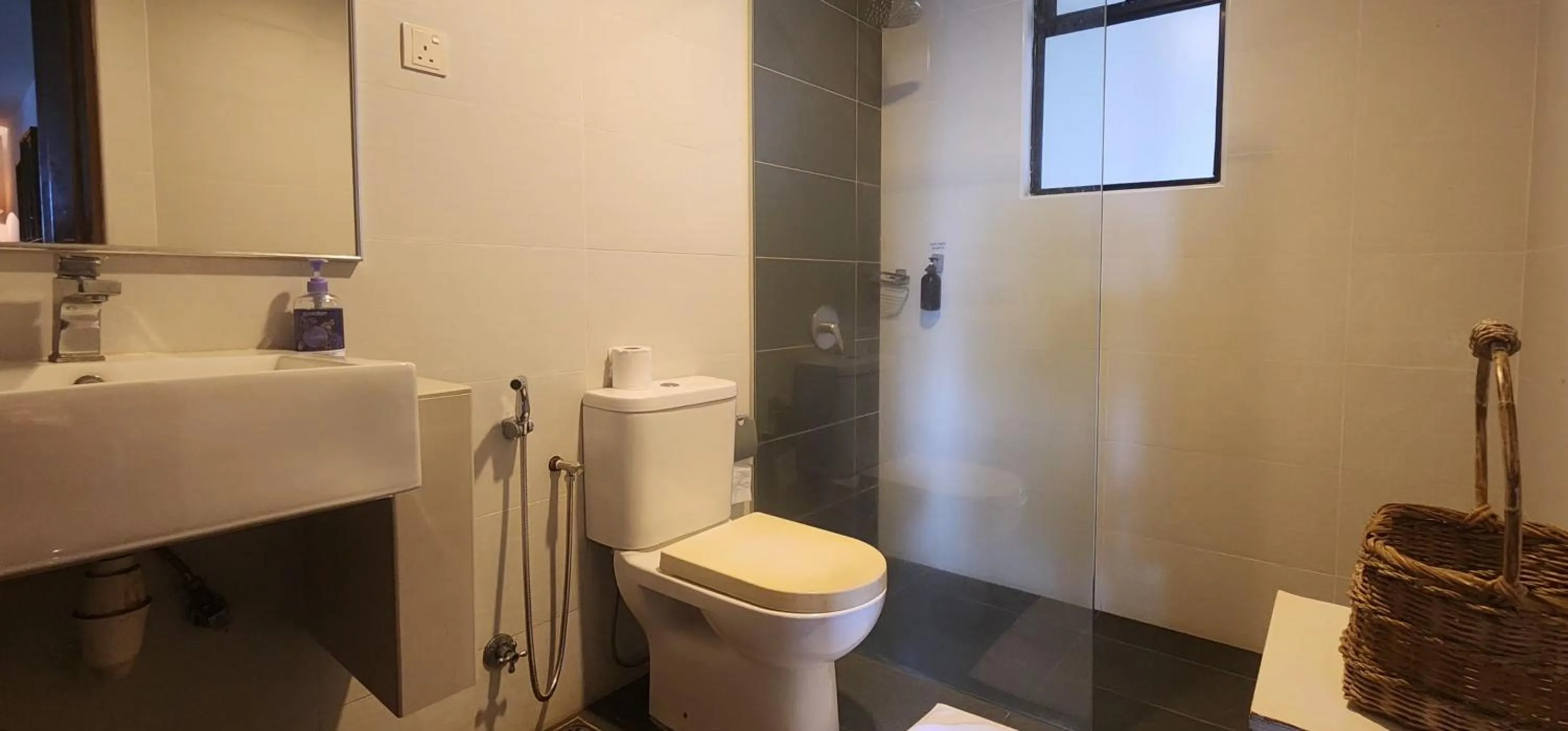 Samsuria Beach Resort & Residence