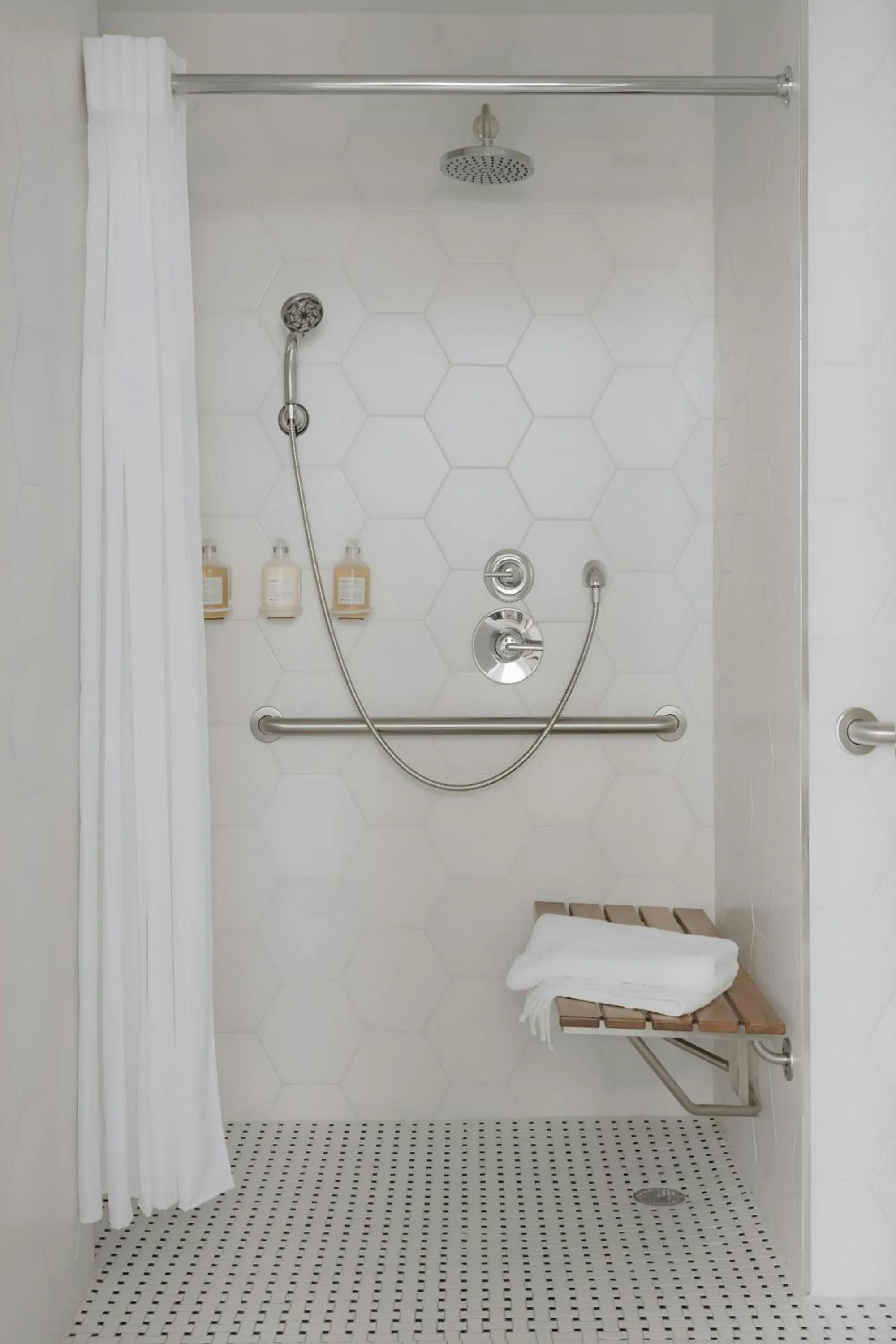 Bathroom in Flatiron Hotel, Sonder by Marriott Bonvoy