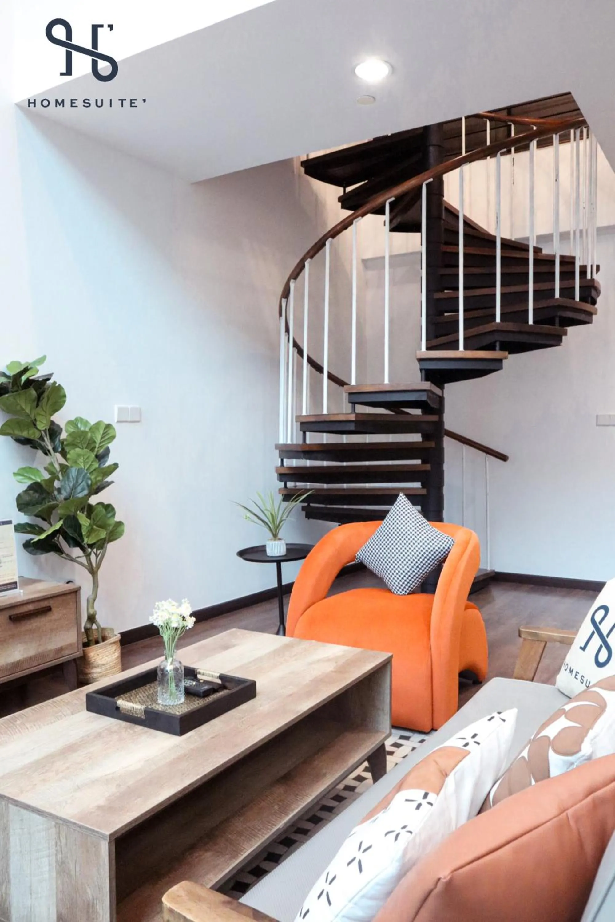 Photo of the whole room in Homesuite' Home at Riverson Soho