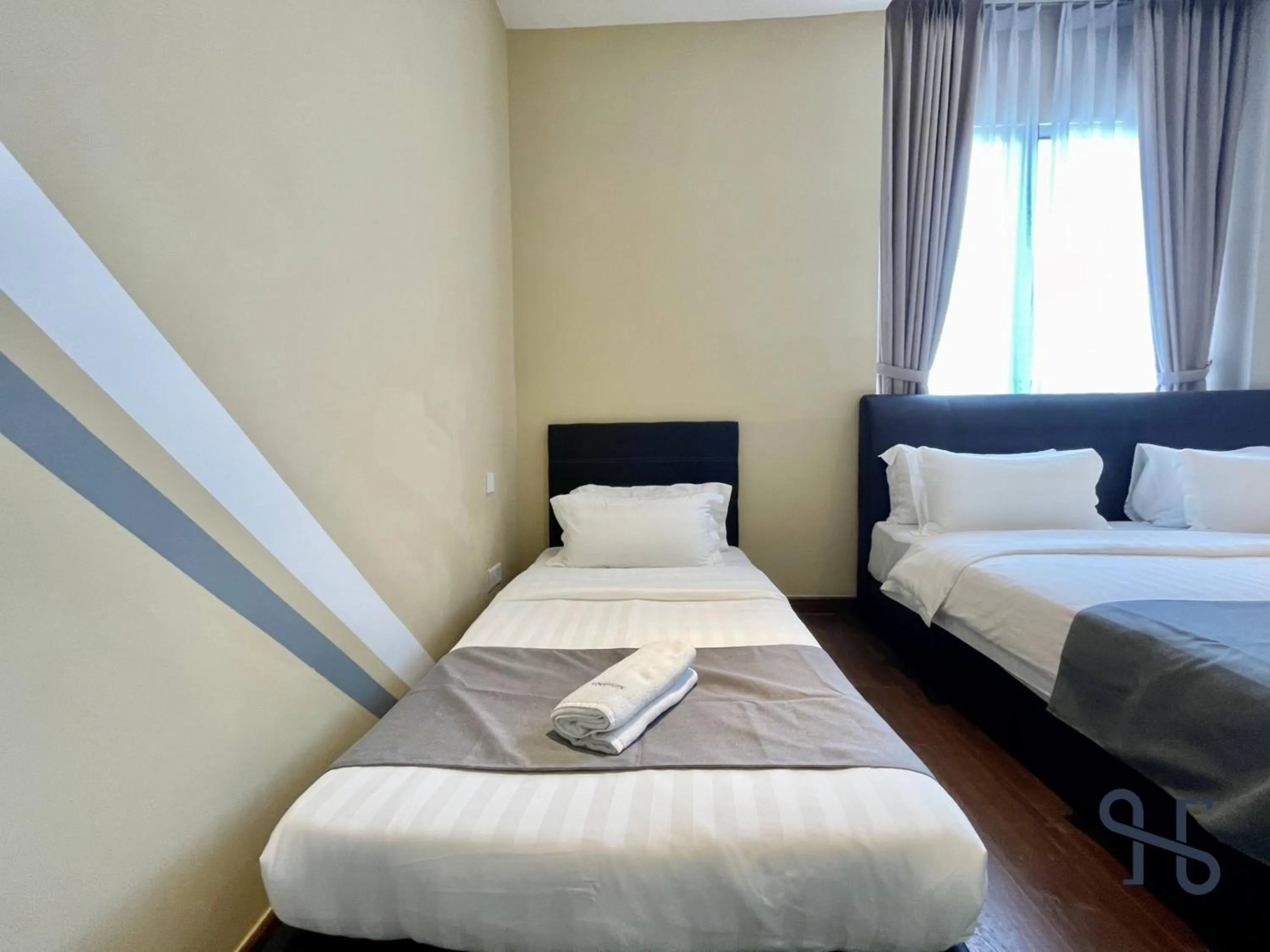 Bedroom, Bed in Homesuite' Home at Riverson Soho