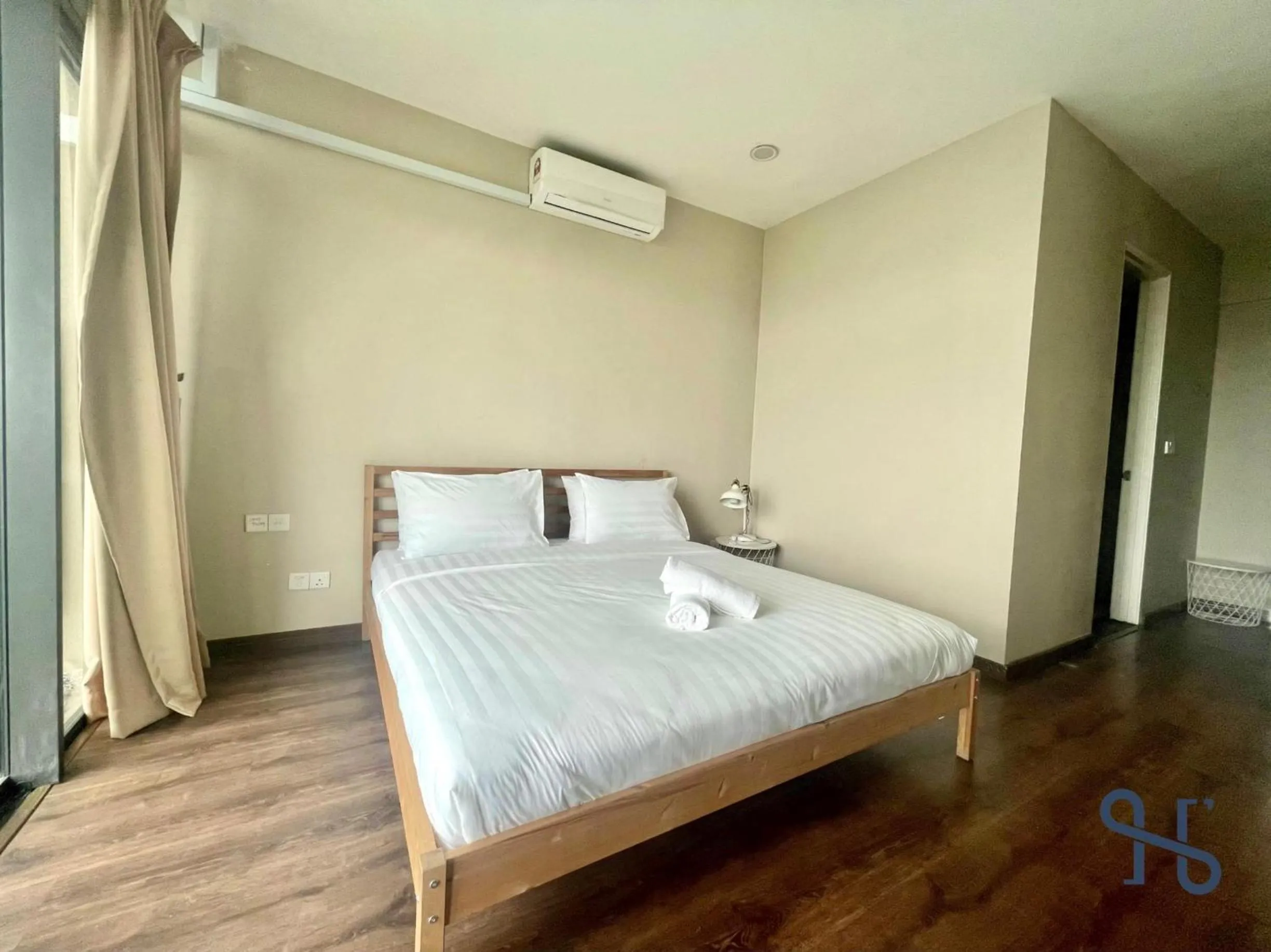 Bedroom, Bed in Homesuite' Home at Riverson Soho