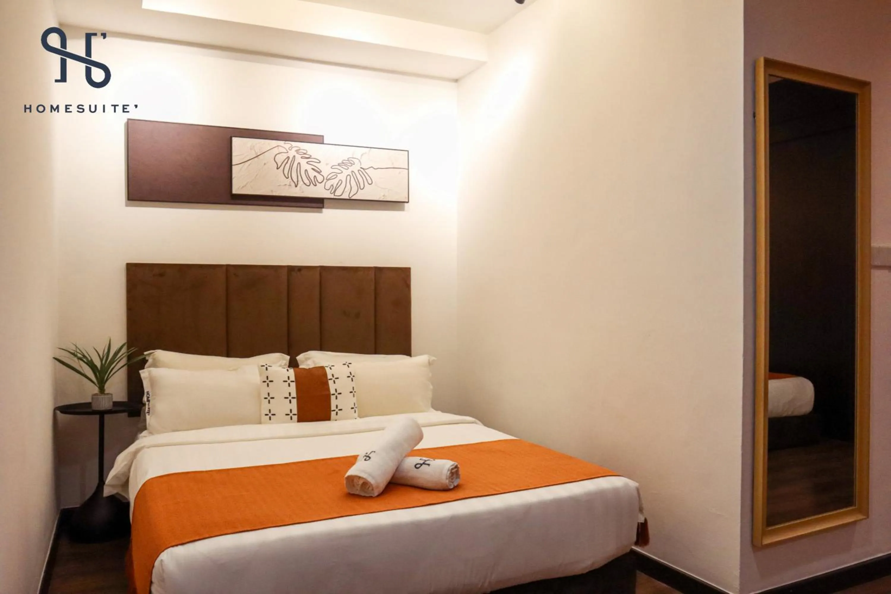 Photo of the whole room, Bed in Homesuite' Home at Riverson Soho