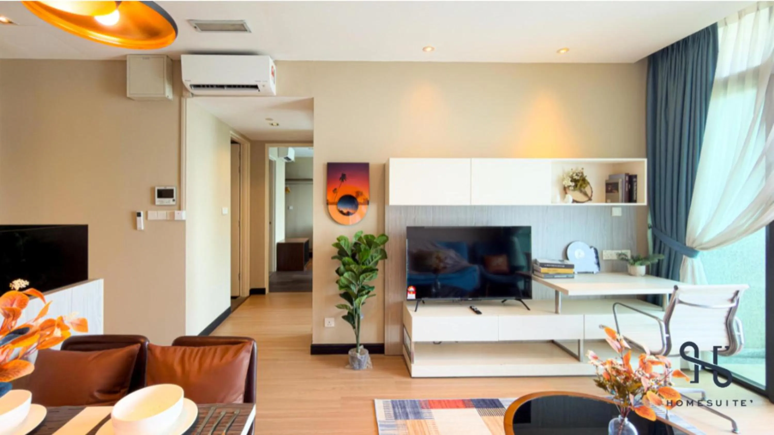 TV and multimedia in Homesuite' Home at Riverson Soho