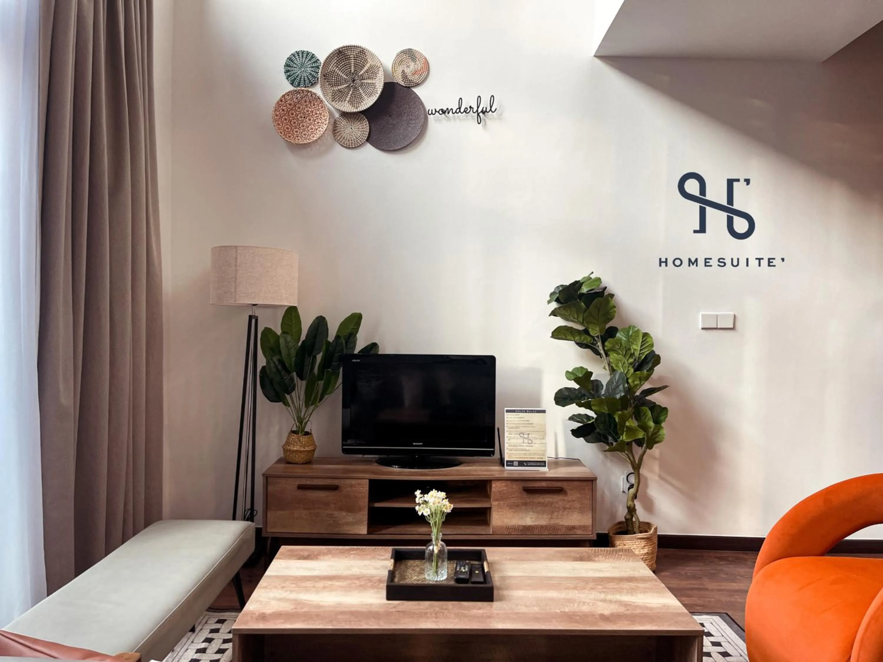 Seating area in Homesuite' Home at Riverson Soho