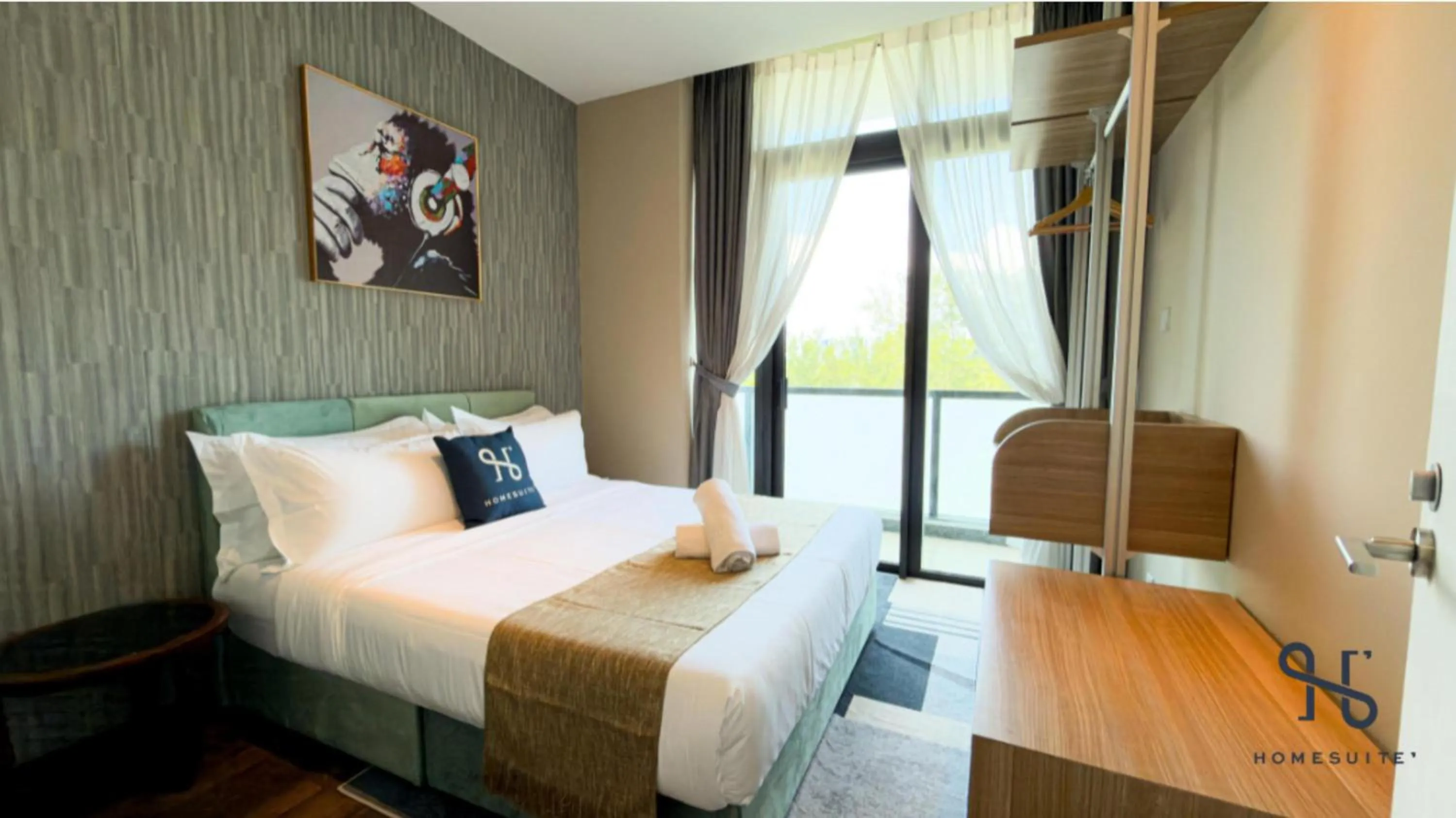 Bed in Homesuite' Home at Riverson Soho