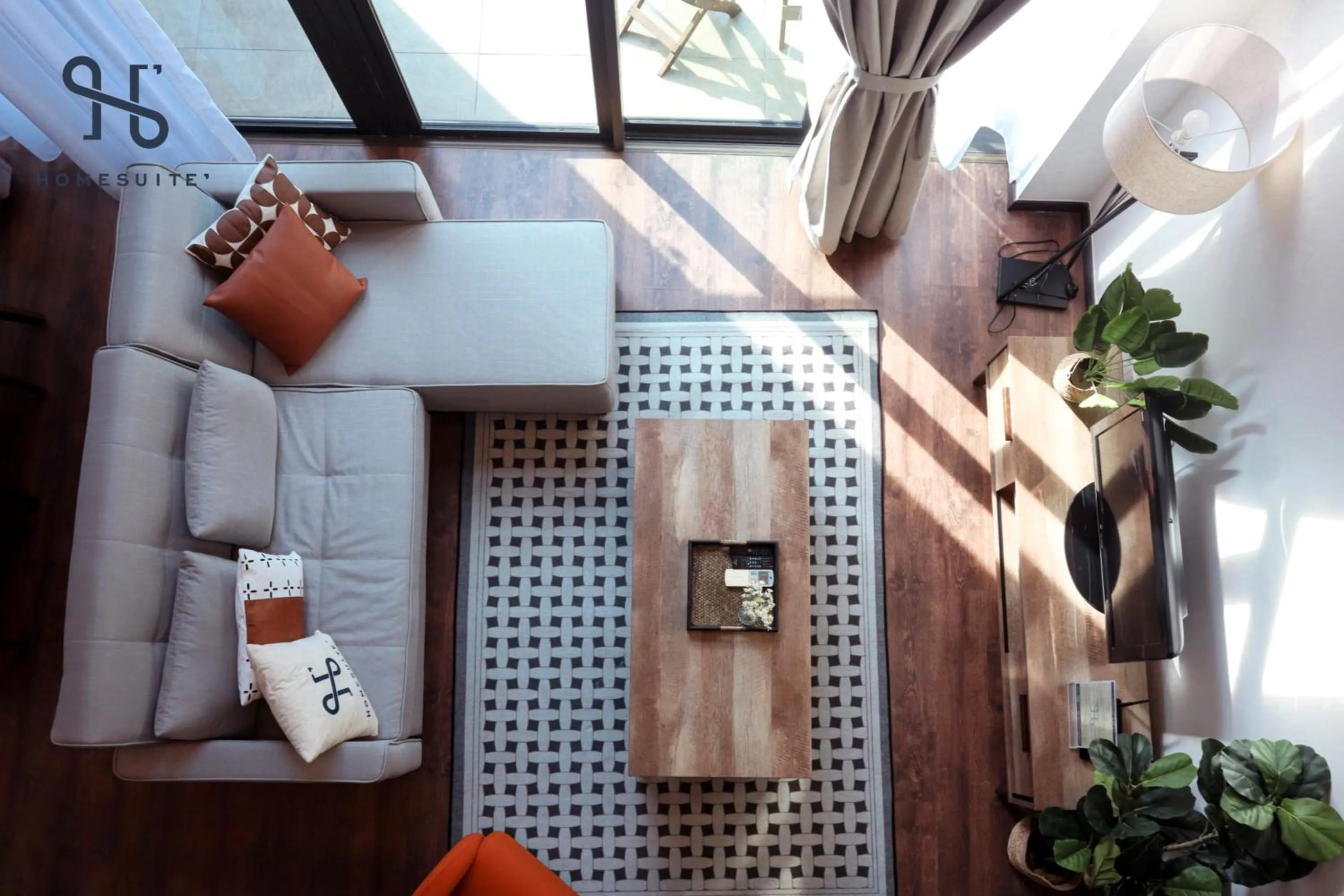 Living room in Homesuite' Home at Riverson Soho