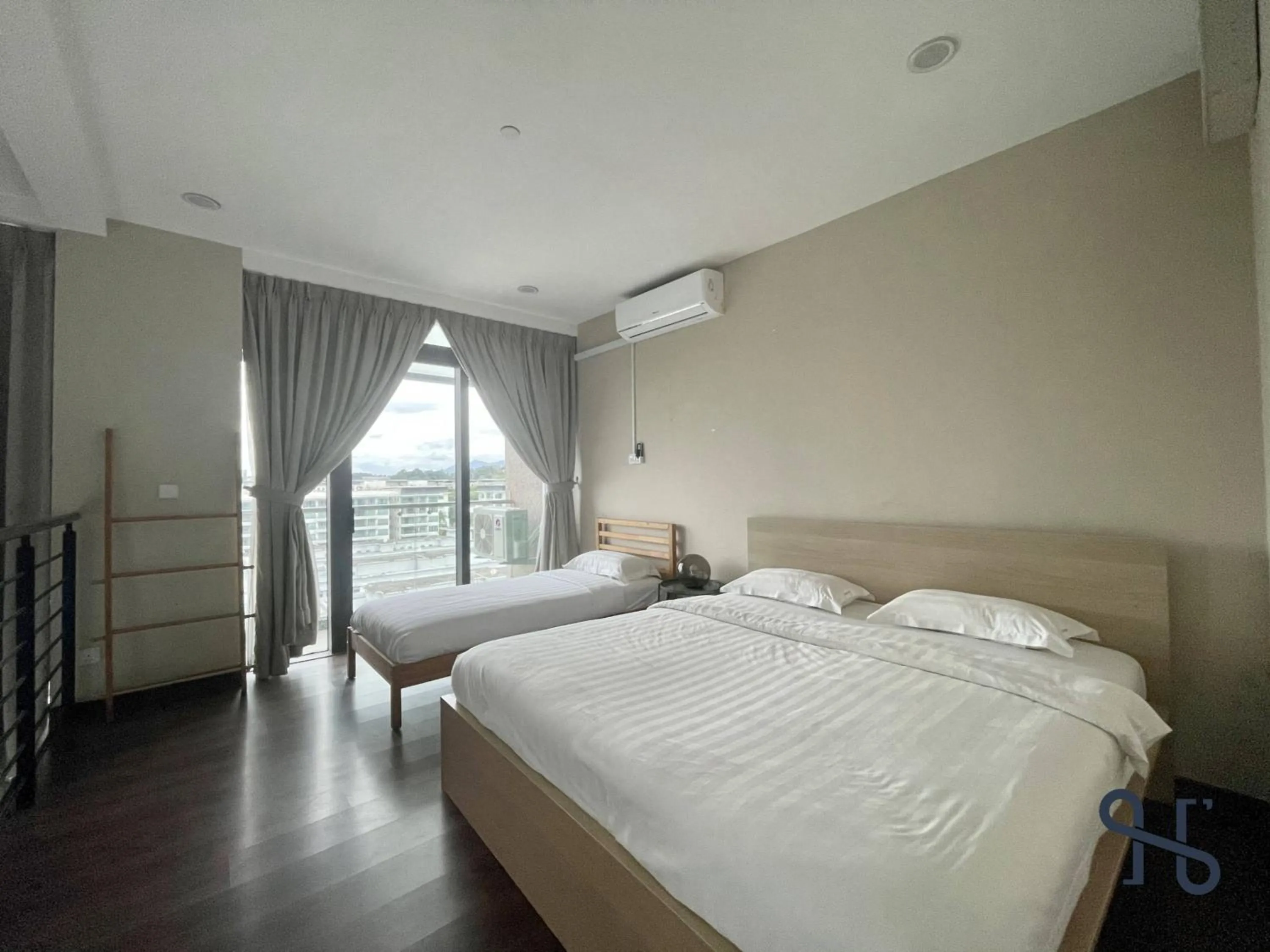 Bedroom, Bed in Homesuite' Home at Riverson Soho