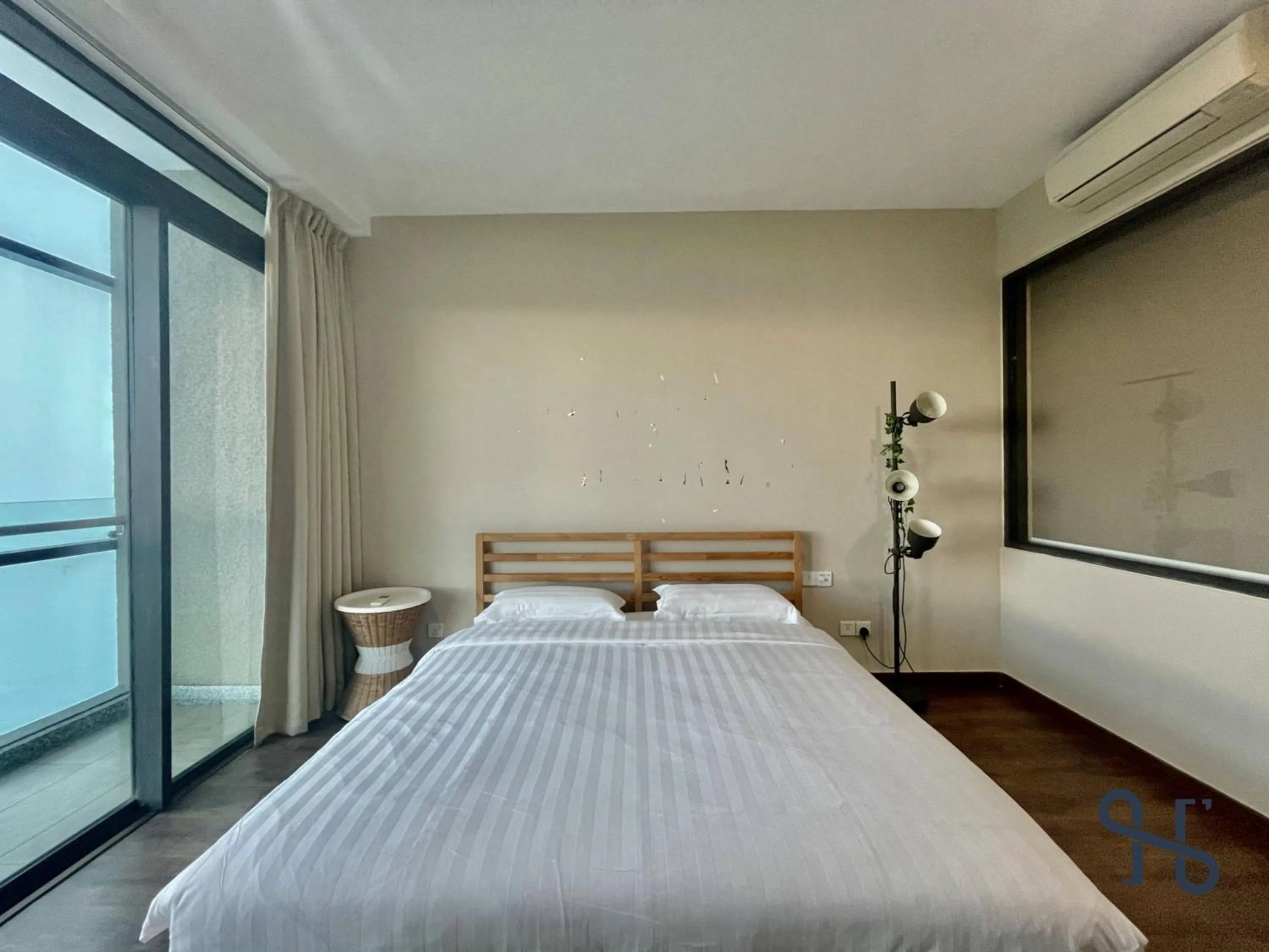 Bedroom, Bed in Homesuite' Home at Riverson Soho