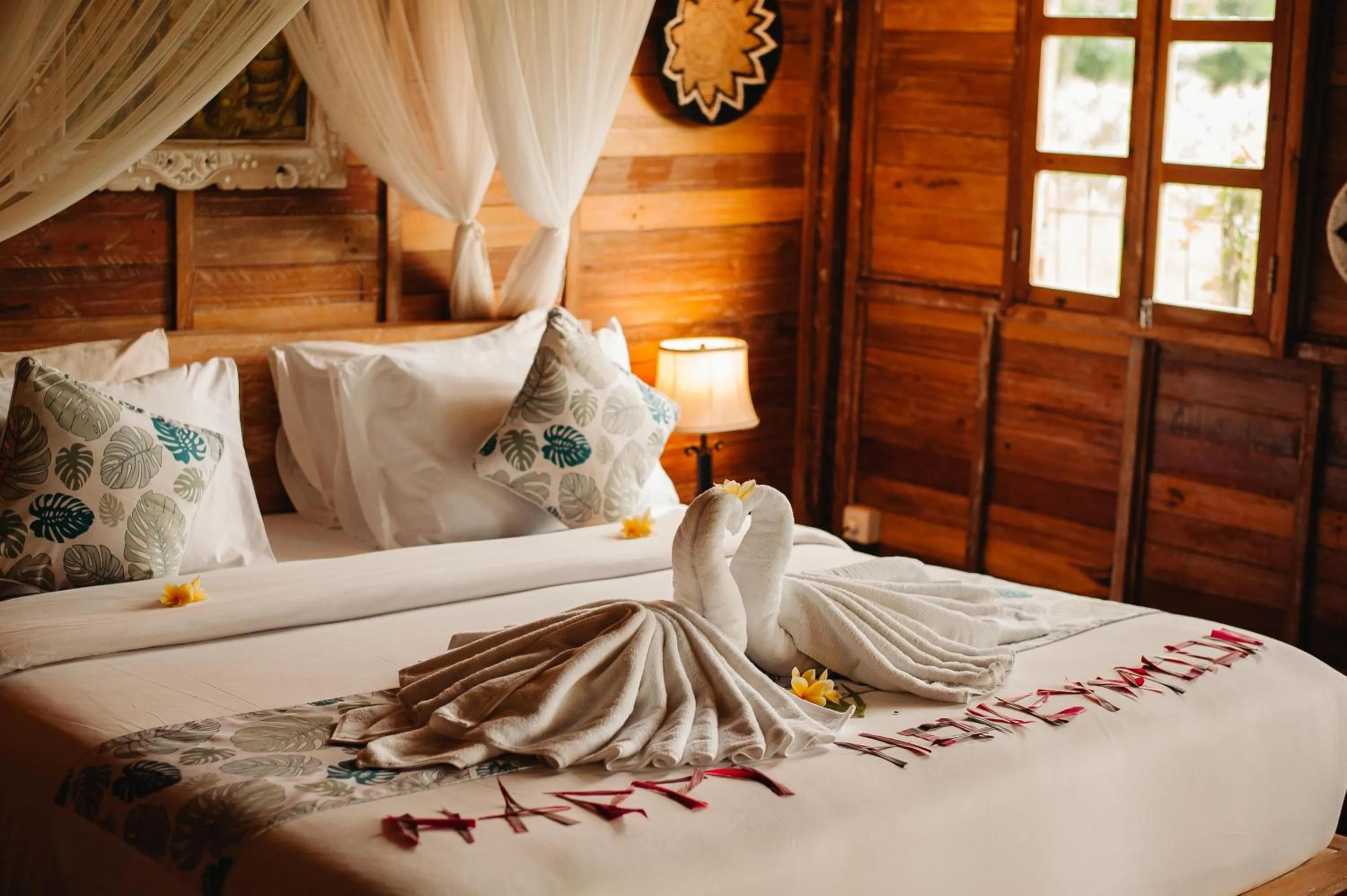 Decorative detail, Bed in Nauna Villa Bali