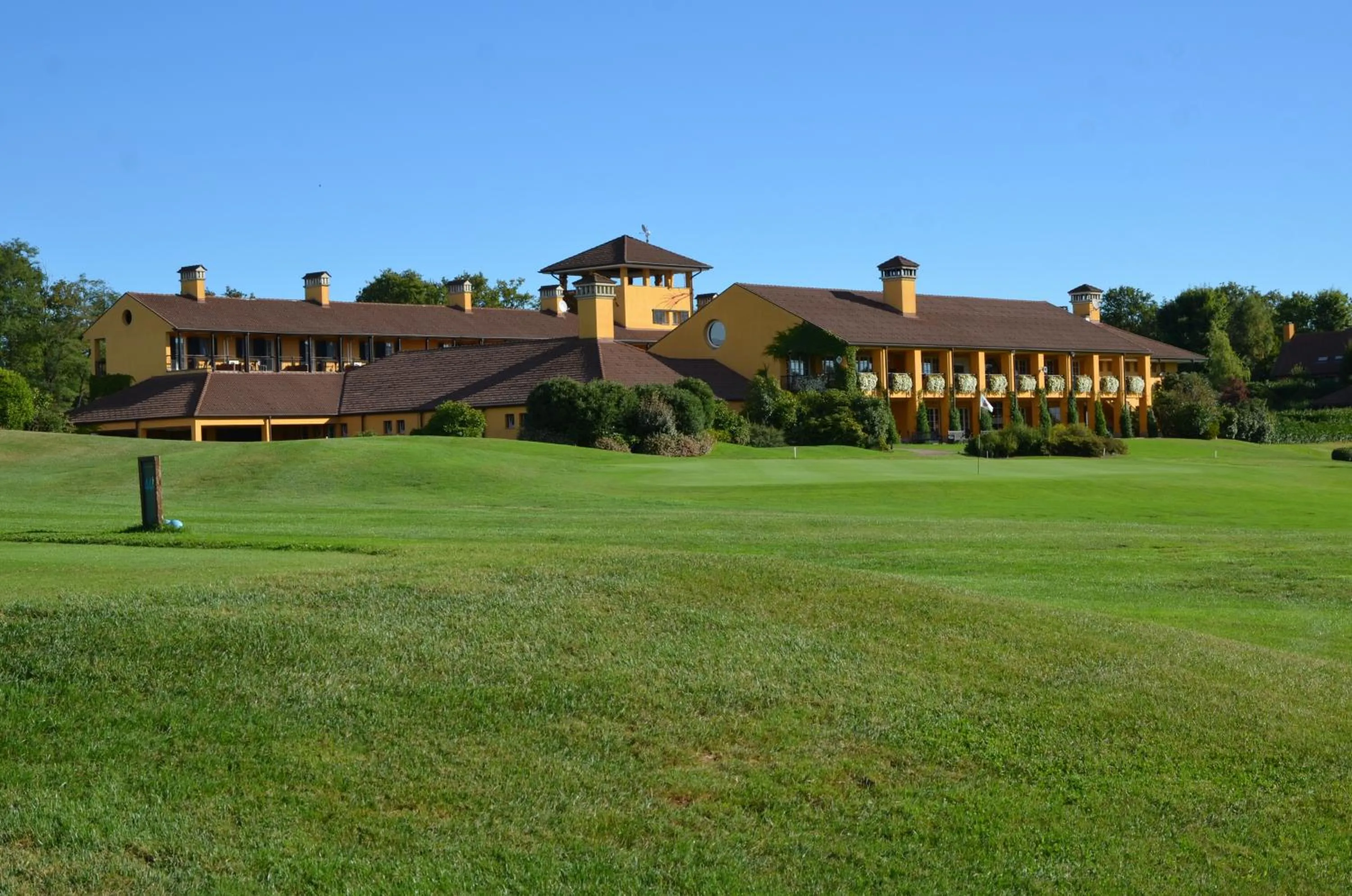 Property building in Golf Hotel Castelconturbia